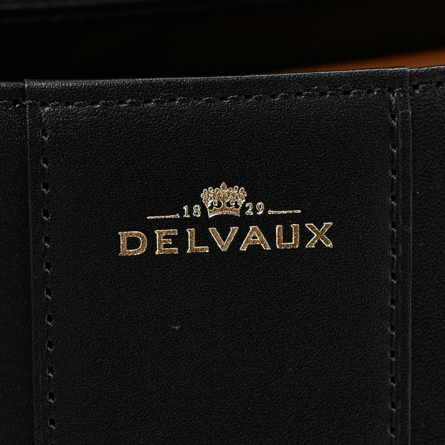 Box Calfskin MM Brillant Satchel Black