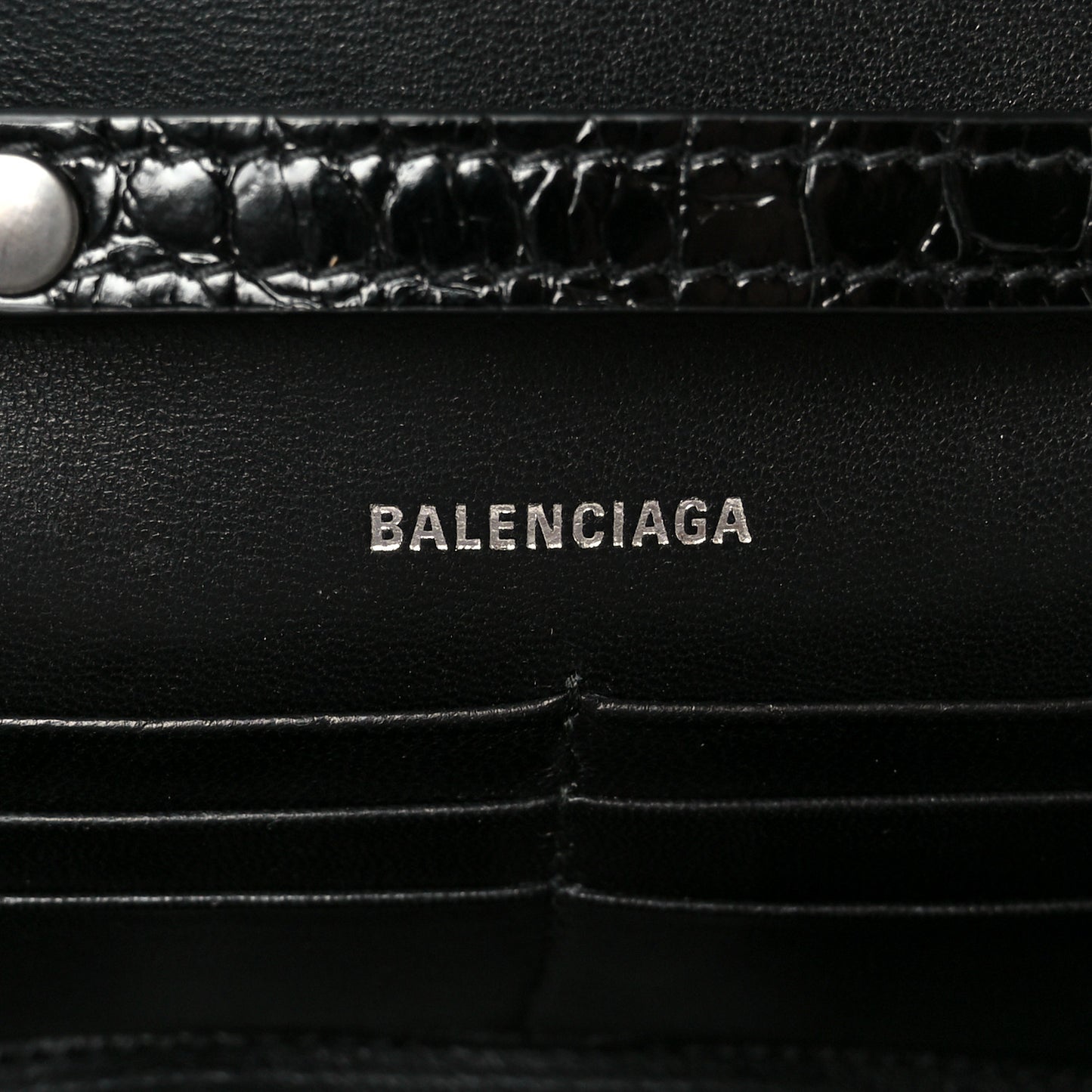 Shiny Calfskin Monochrome Crocodile Embossed Hourglass Chain Bag Black