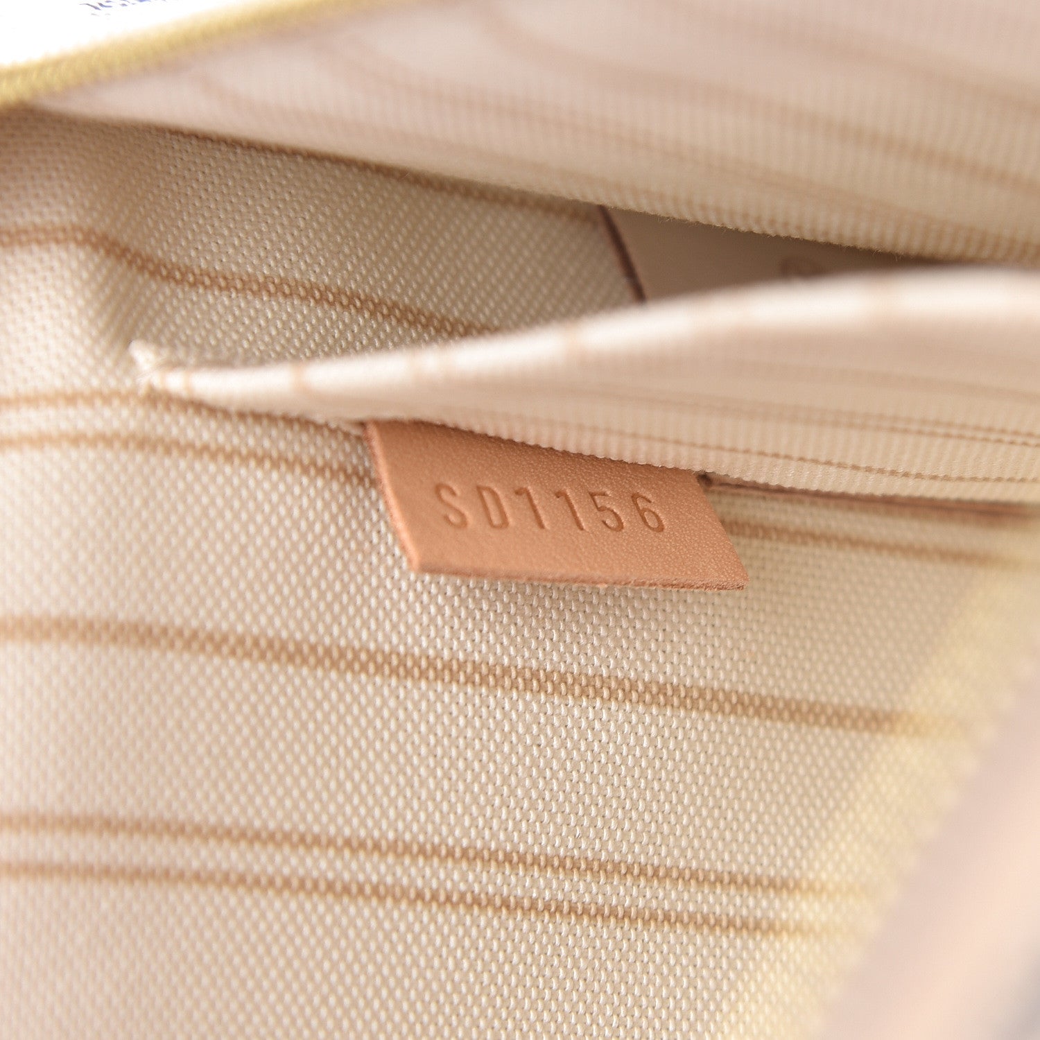 Louis Vuitton Damier Azur Neverfull MM GM Pochette 8 of 8