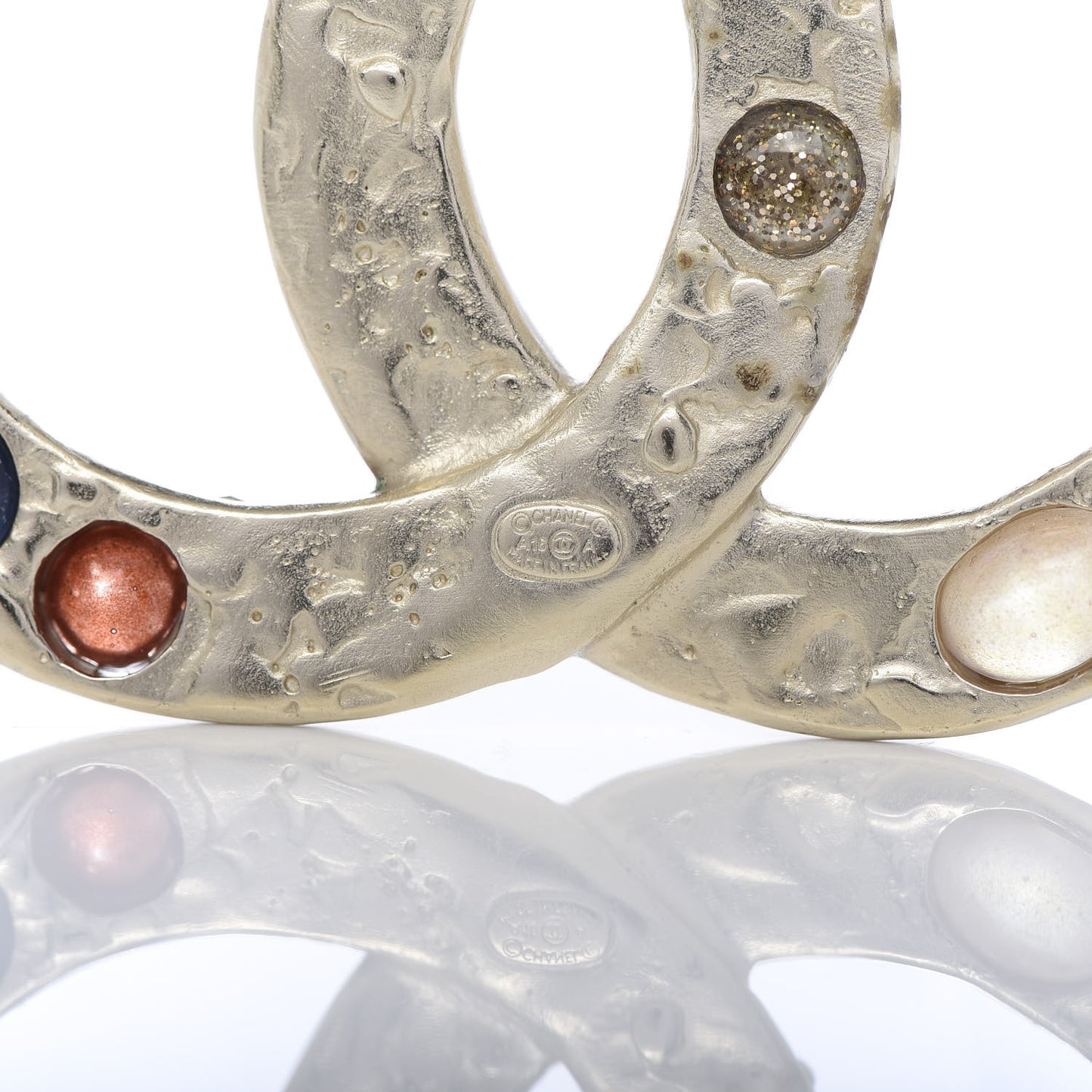 Crystal Pearl CC Brooch Gold