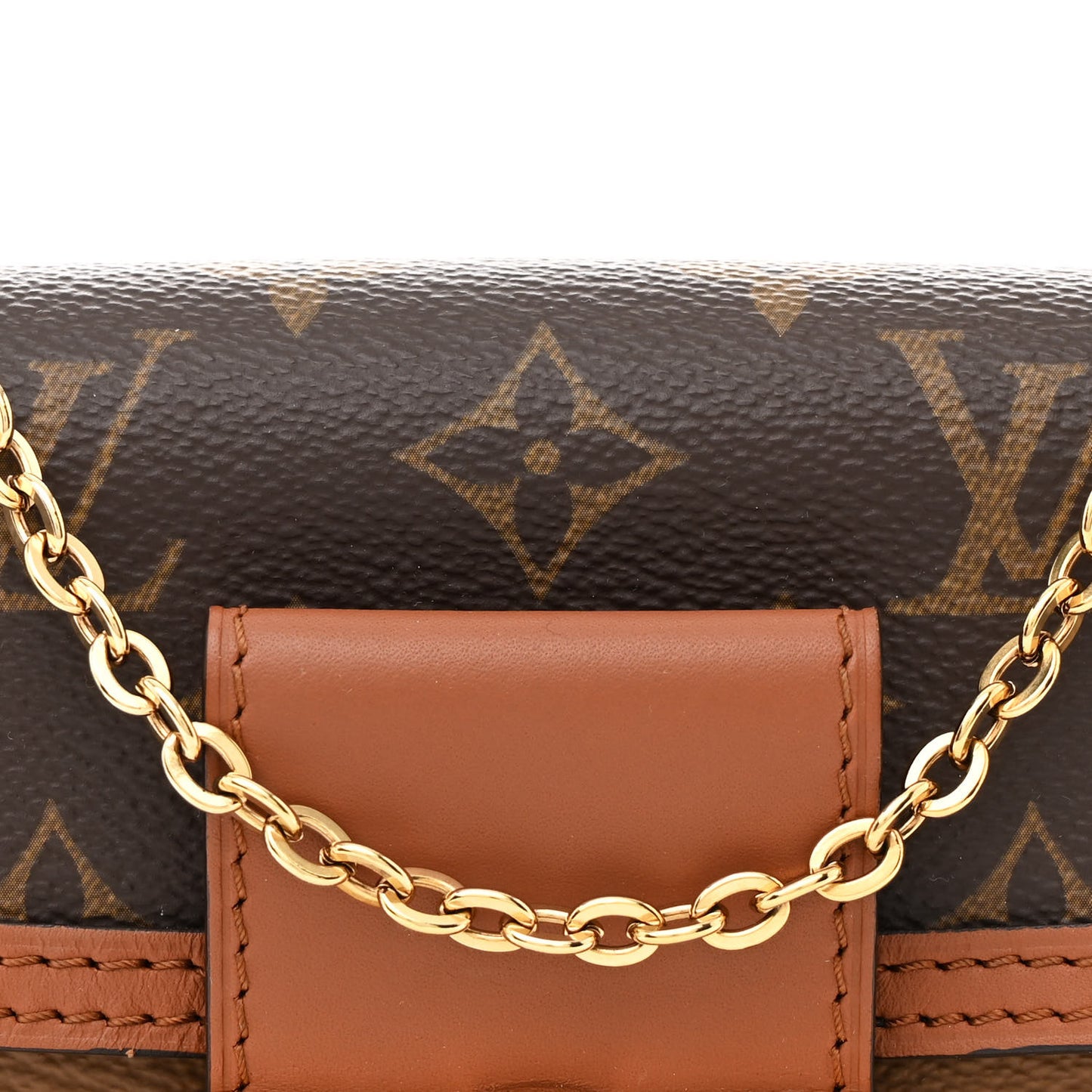 Reverse Monogram Dauphine Chain Wallet