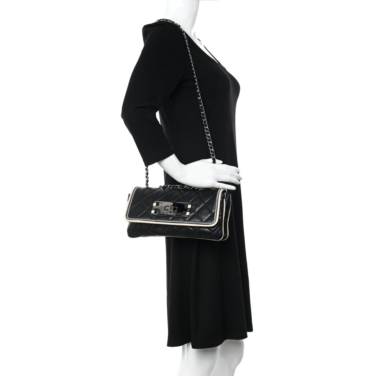 Lambskin East West Mademoiselle Flap Black