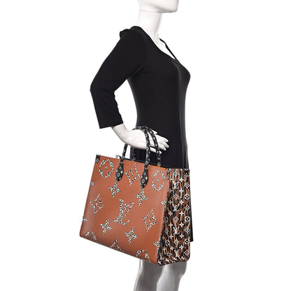 Louis Vuitton Monogram Giant Jungle Onthego GM Black 3 of 10