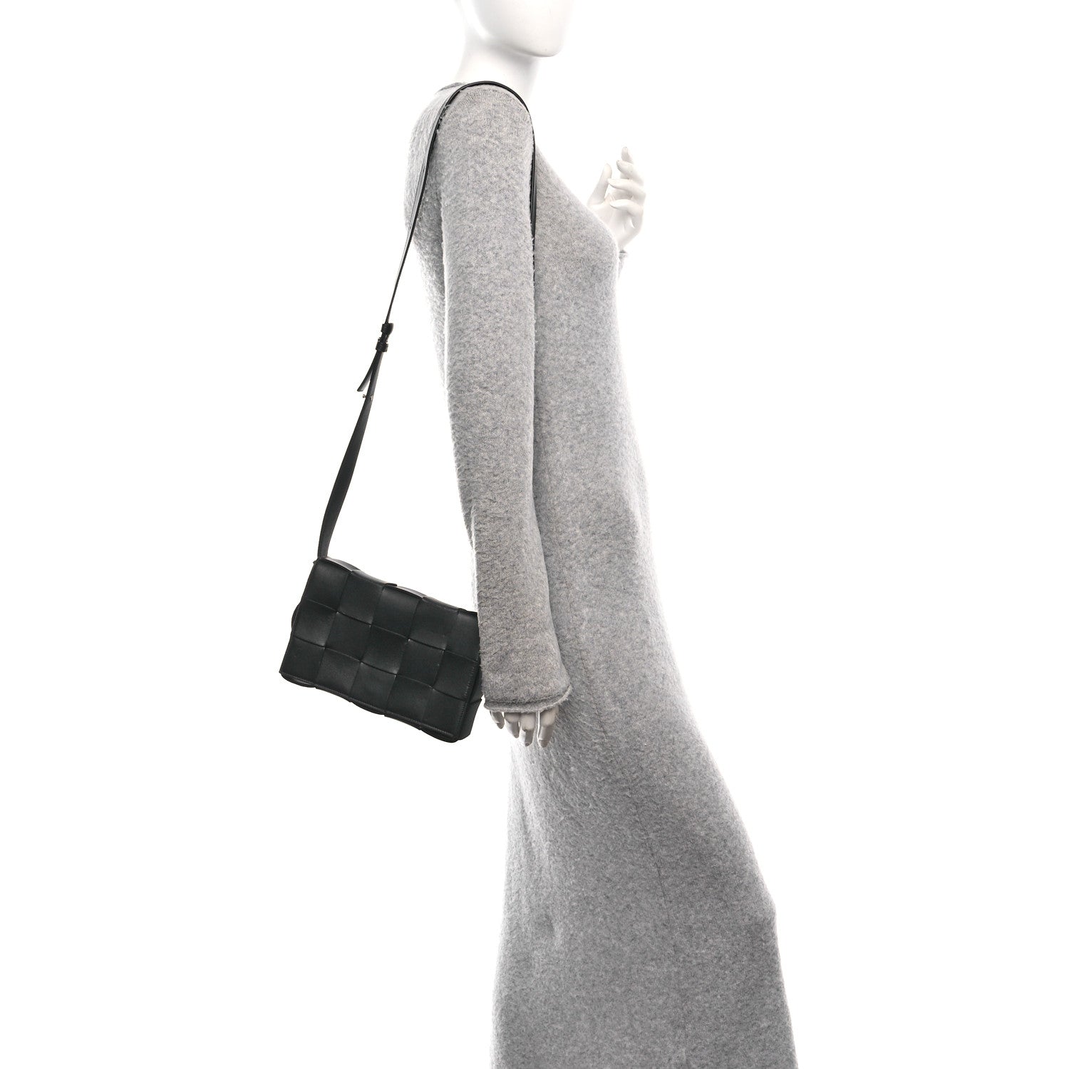 Bottega Veneta Lambskin Maxi Intrecciato Cassette Crossbody Bag Black 2 of 11