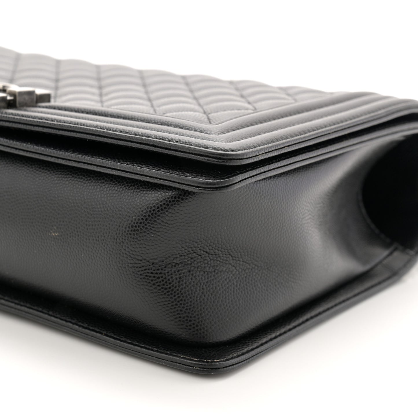 Caviar Quilted New Medium Boy Flap Black