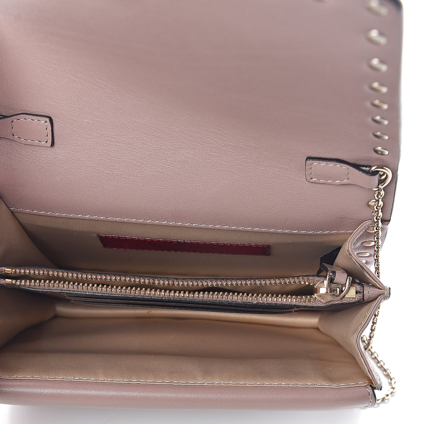 Vitello Rockstud Wallet on Chain Poudre