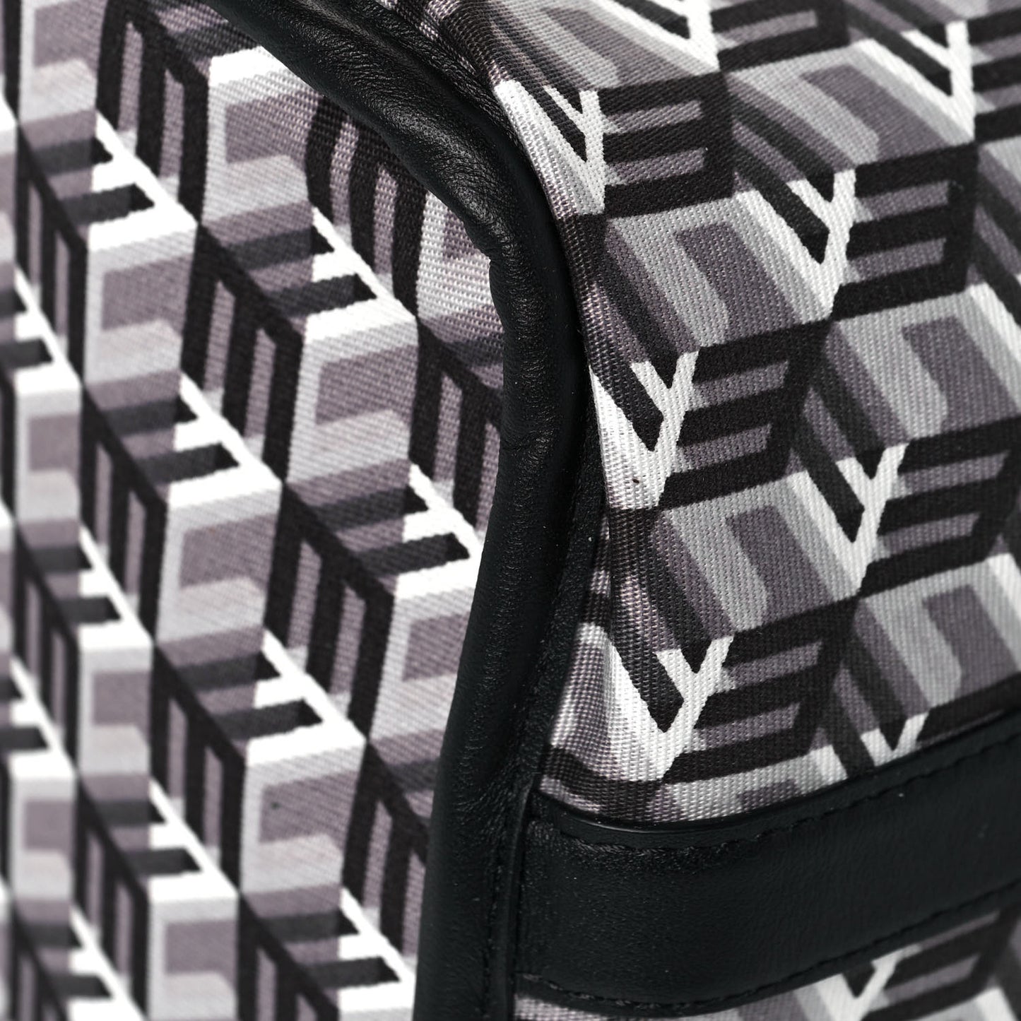 Visetos Medium Liz Reversible Shopper Tote Black