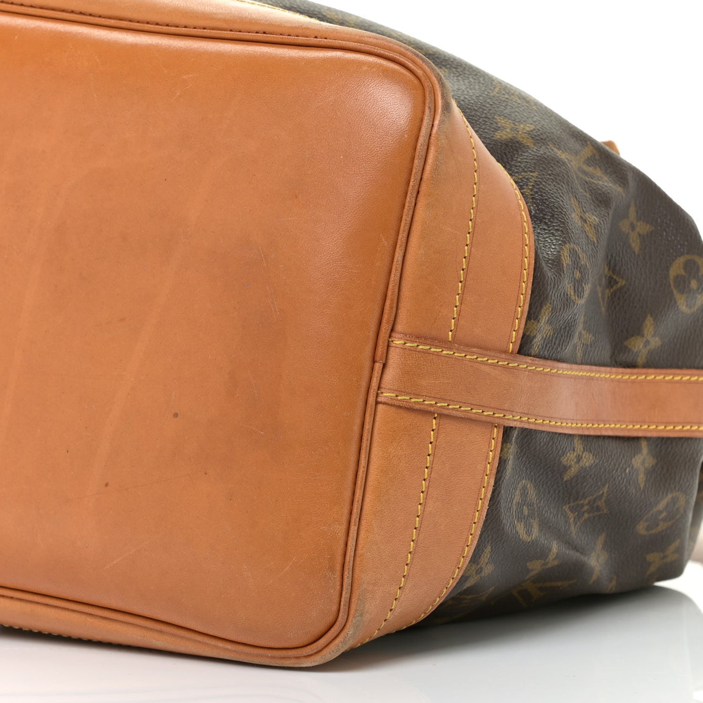 Monogram Noe