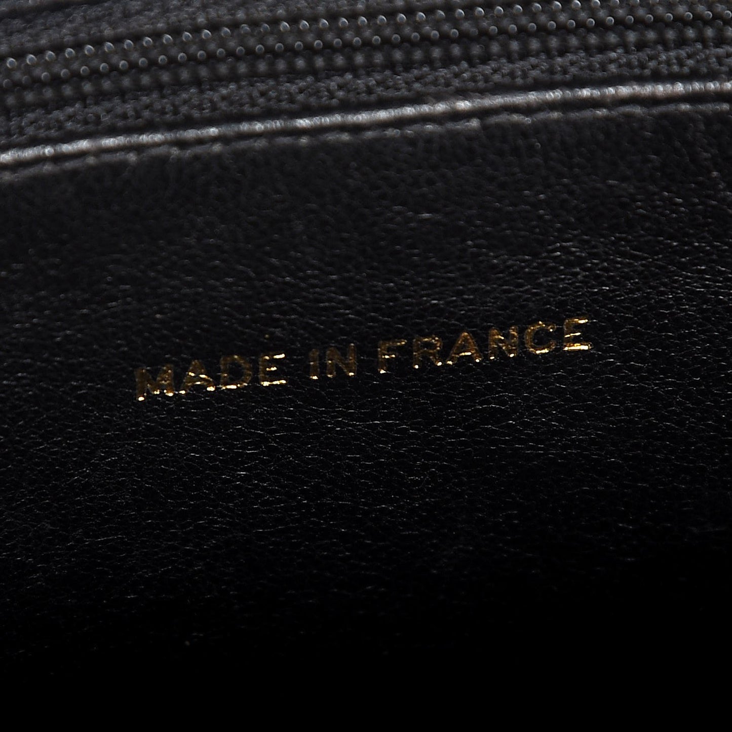 Caviar Quilted CC Shoulder Bag Black