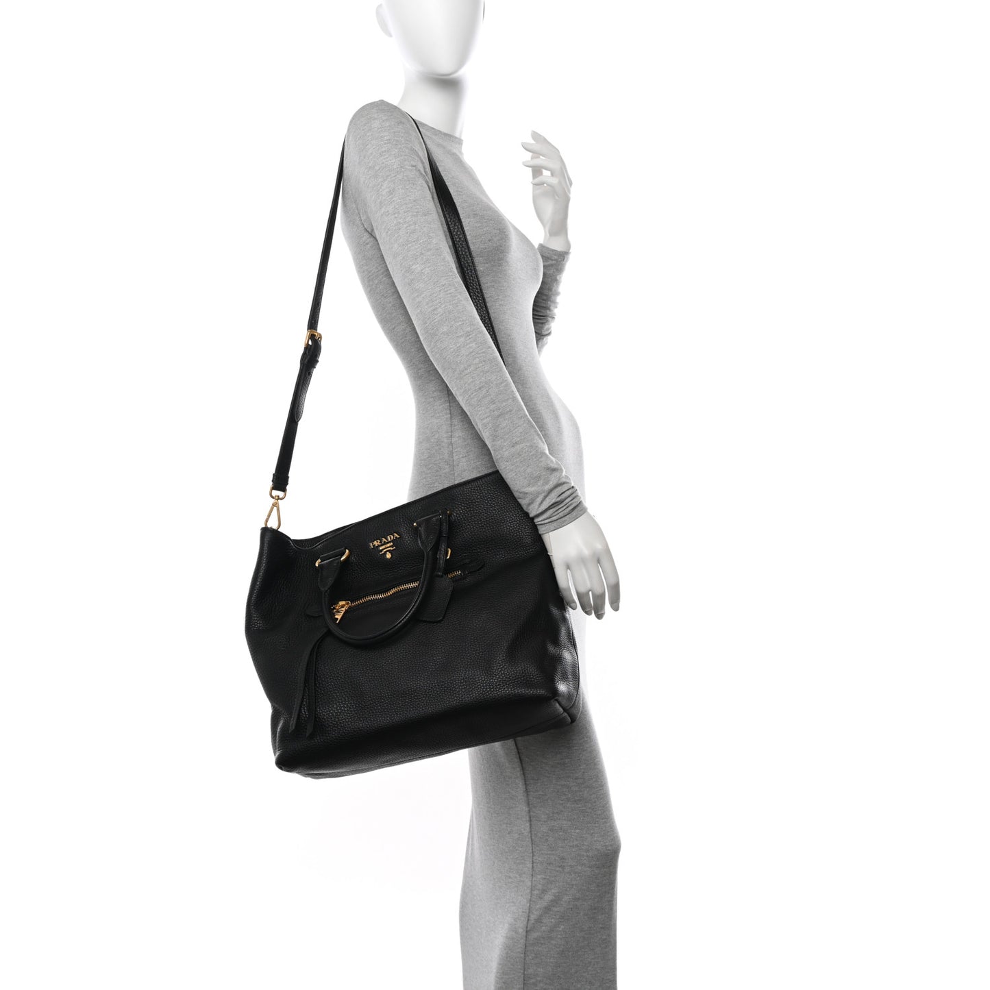 Vitello Daino Shopping Tote Black