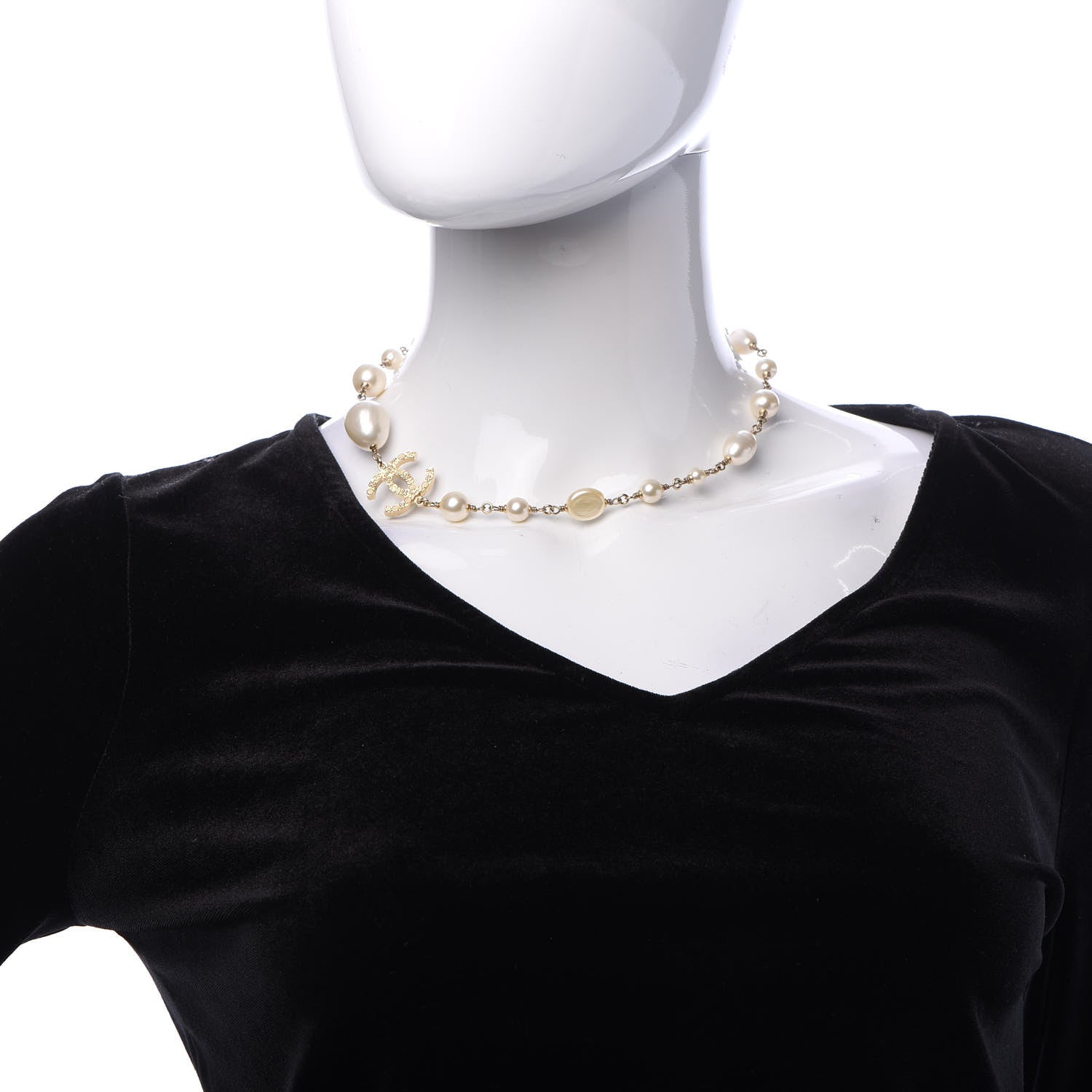Chanel Pearl Precious Symbols CC Short Necklace Gold 2 of 6