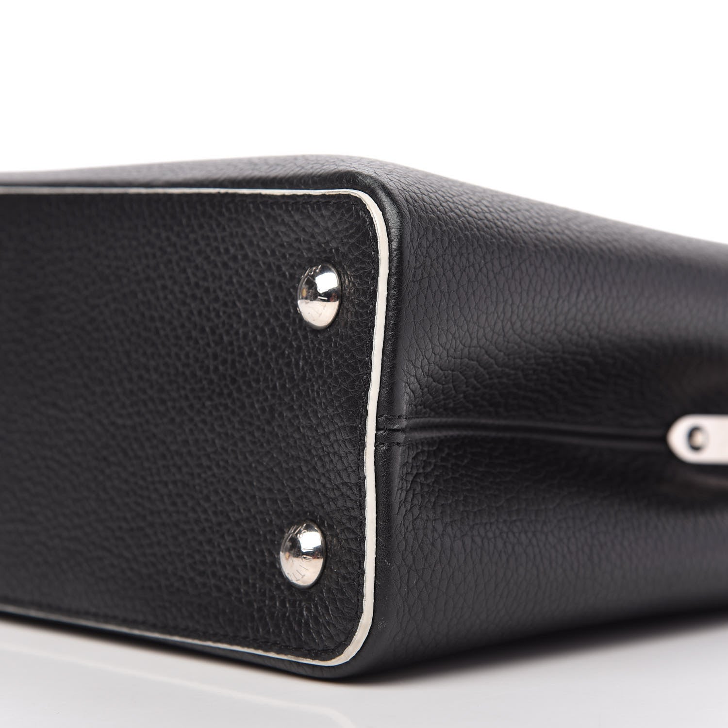 Louis Vuitton Taurillon Stitched Capucines PM Black 6 of 10
