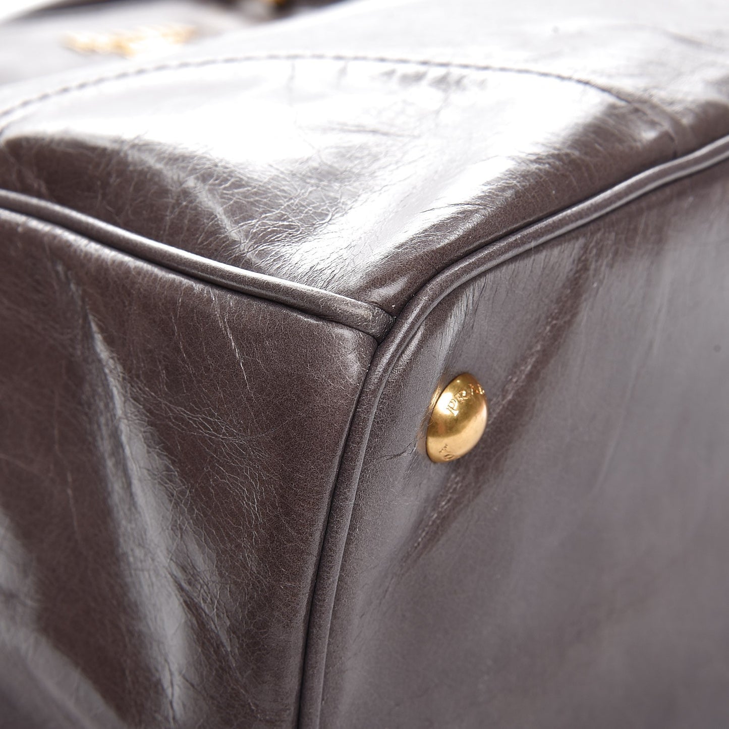 Vitello Shine Top Handle Bag Fumo