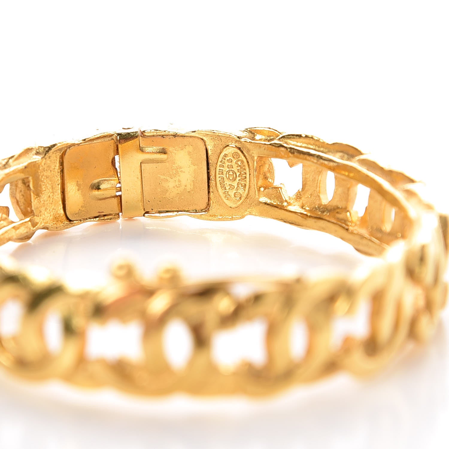 Chanel CC Bangle Gold 4 of 4