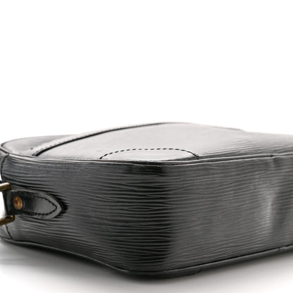 Louis Vuitton Epi Trocadero 24 Black 9 of 18