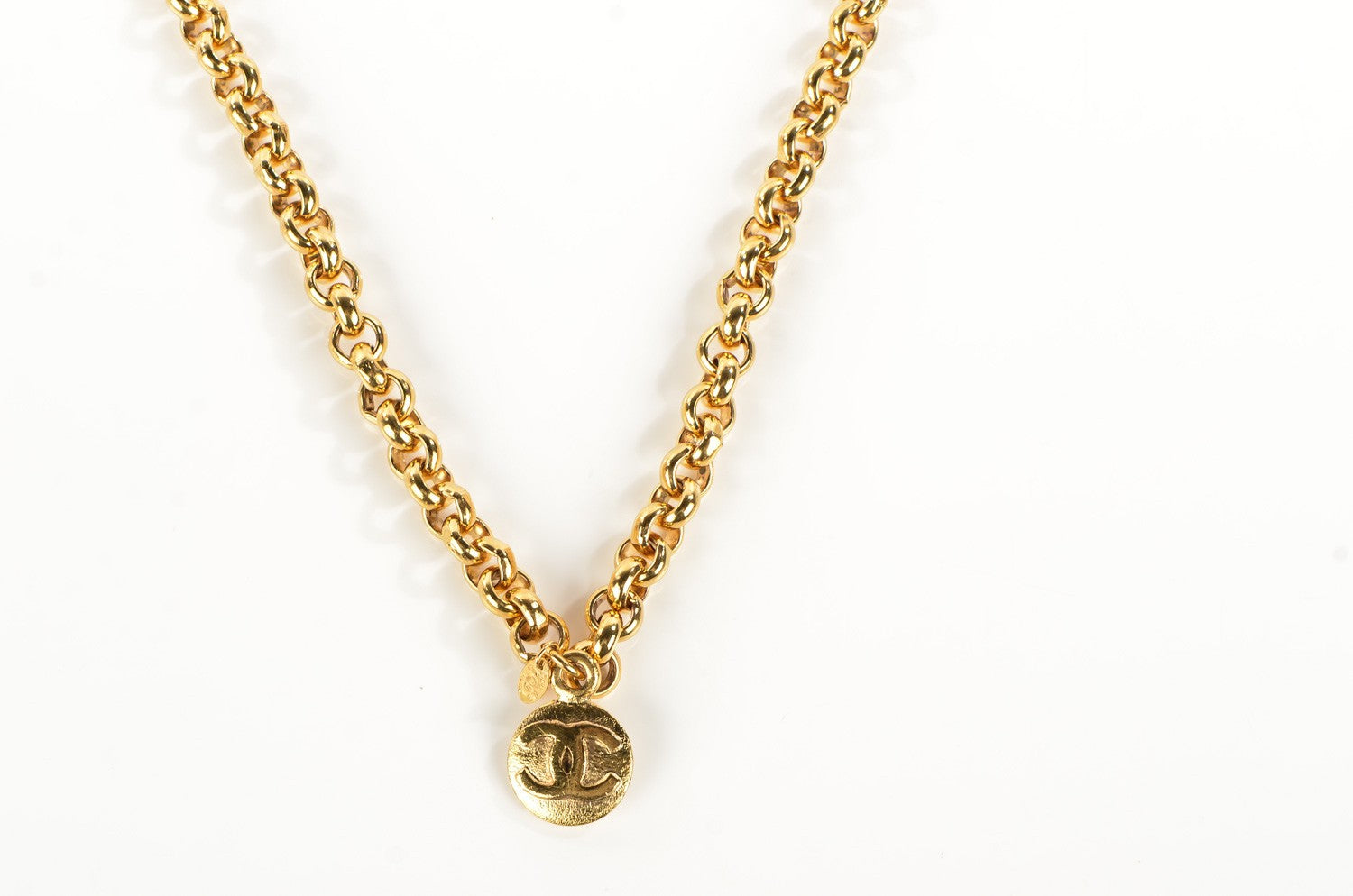 Chanel CC Pendant Necklace Gold 3 of 6