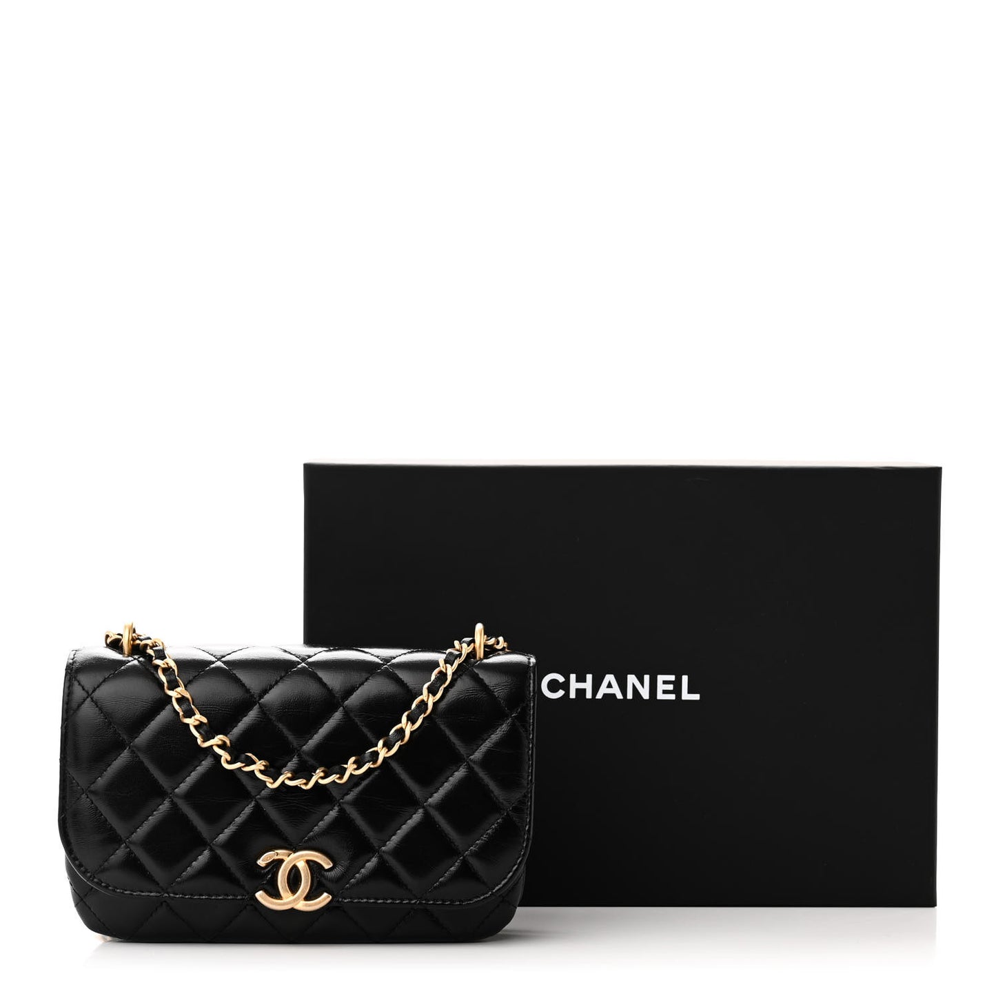 Shiny Lambskin Quilted Flap Phone Holder With Chain Black