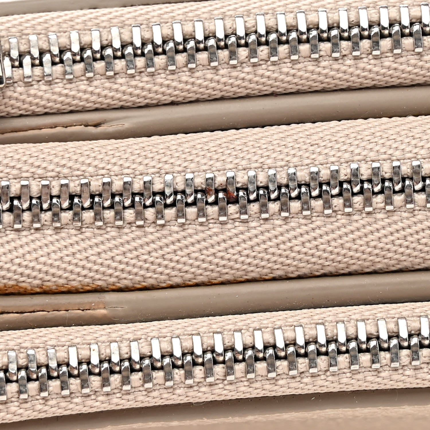 Burberry Grainy Goatskin Penhurst D-Ring Triple Zip Crossbody Bag Beige 12 of 13