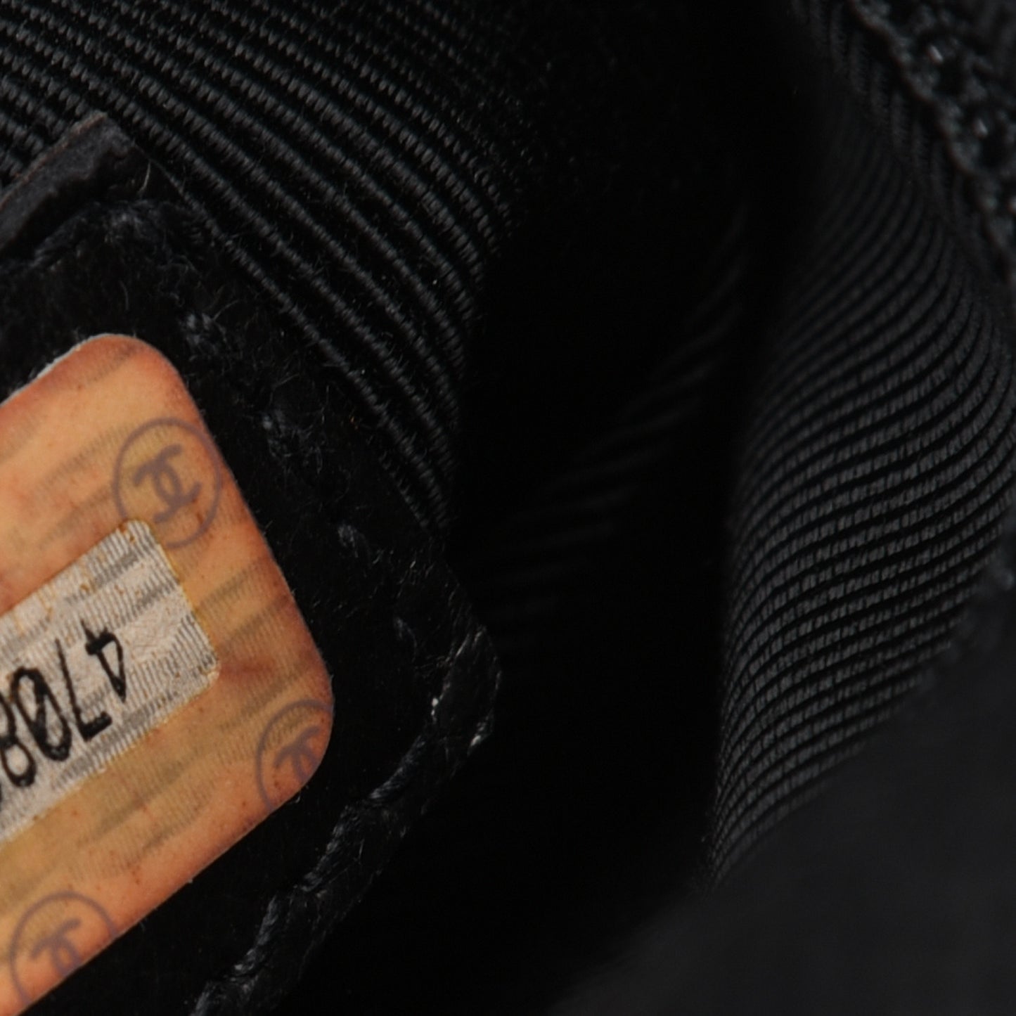 Caviar Logo Shoulder Bag Black