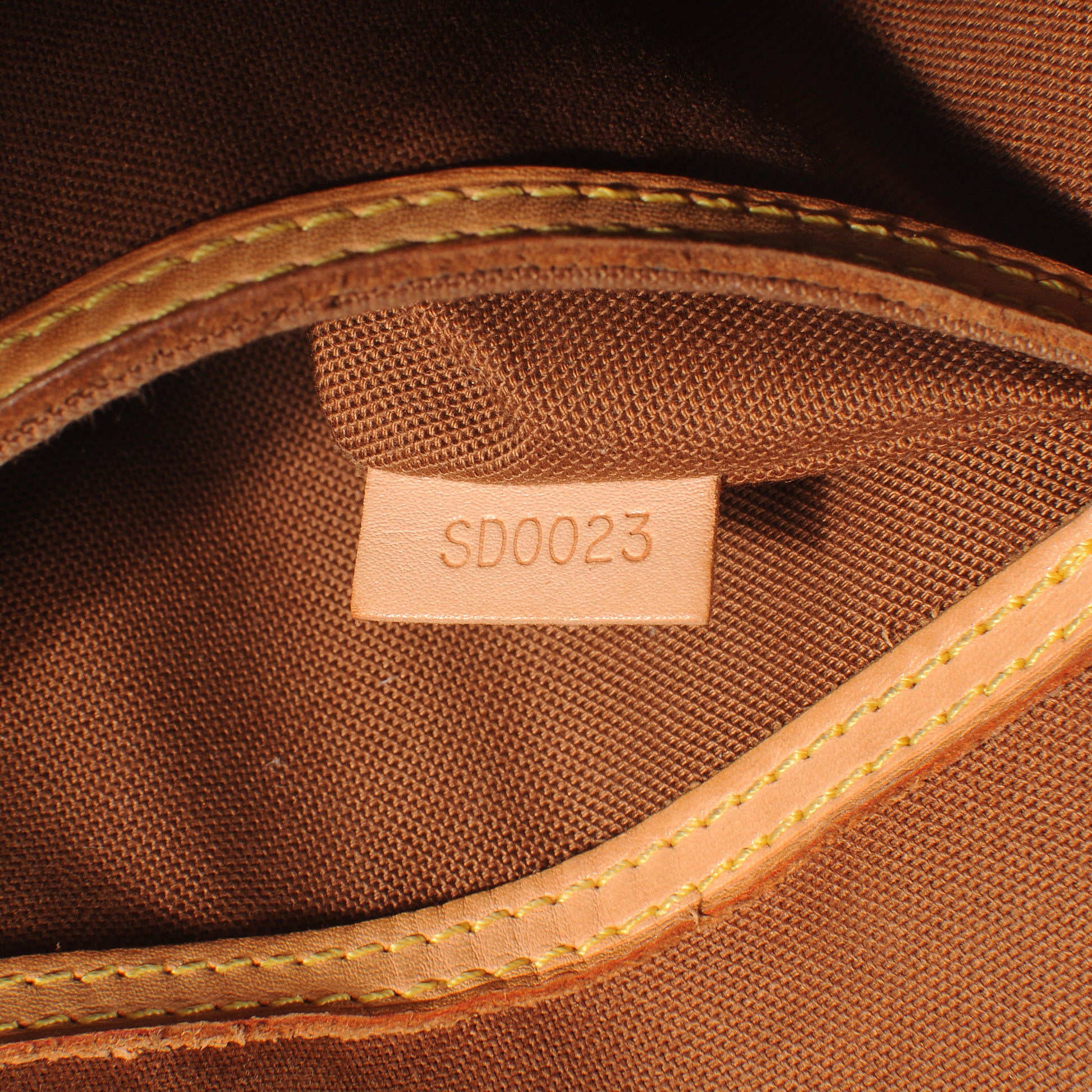 Louis Vuitton Monogram Alma PM 9 of 10