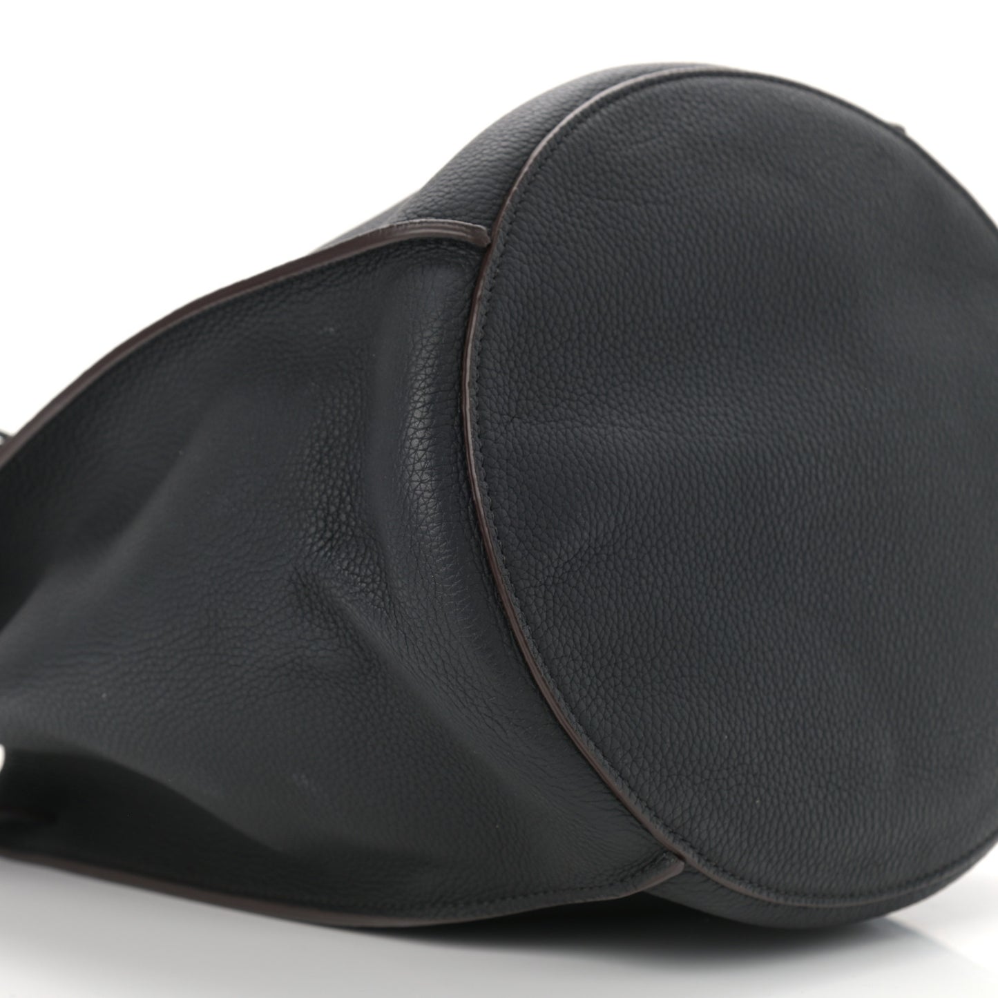 Supple Grained Calfskin Long Strap Big Bag Bucket Black