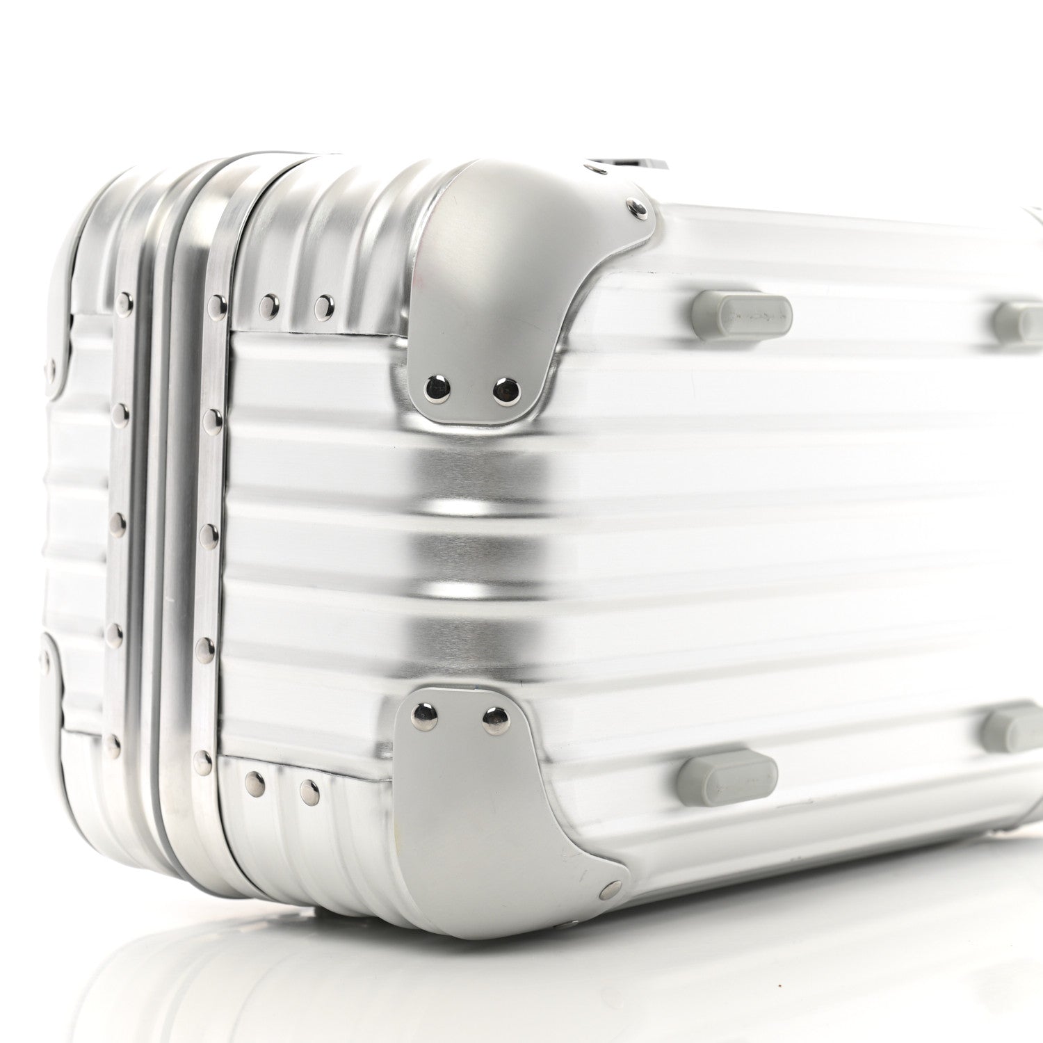 Rimowa Aluminum Topas Vanity Case Silver 10 of 13