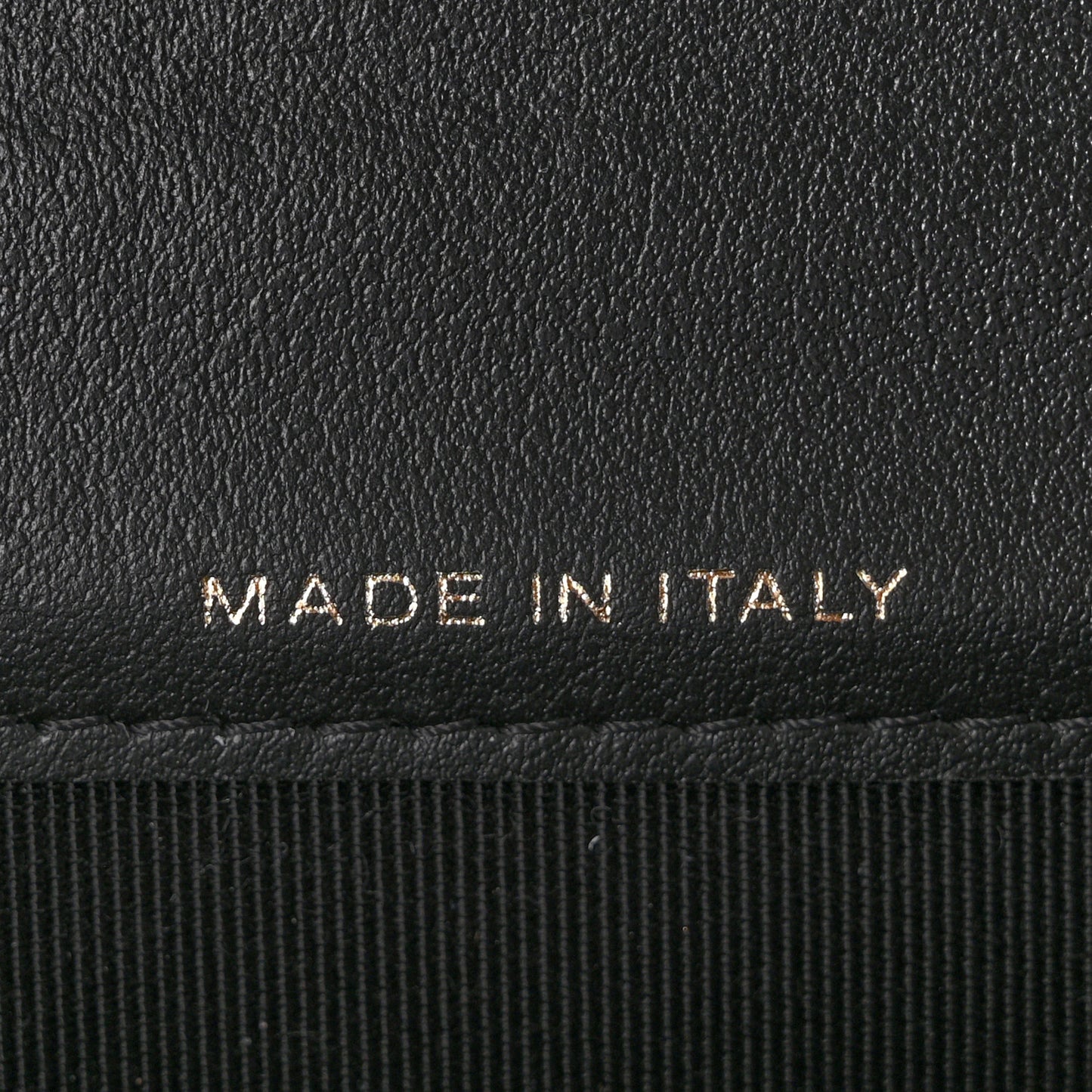 Calfskin Crocodile Embossed Graffiti 2.55 Crocodile Reissue Flap Card Holder Black Gold