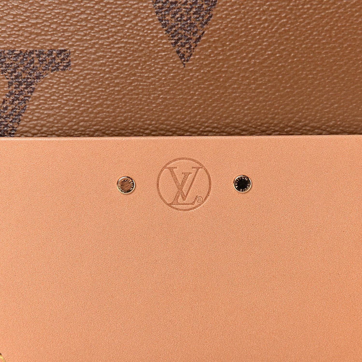 Louis Vuitton Reverse Monogram Giant Boite Chapeau Souple 8 of 13