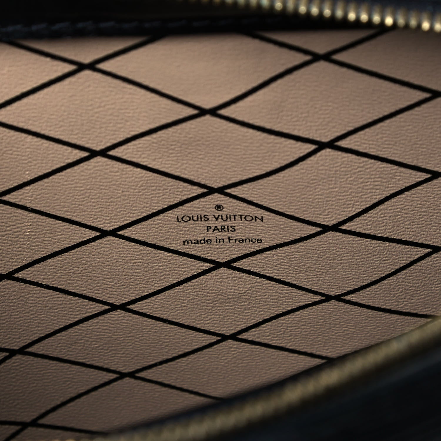 Louis Vuitton Epi Trunk Clutch Black 6 of 9