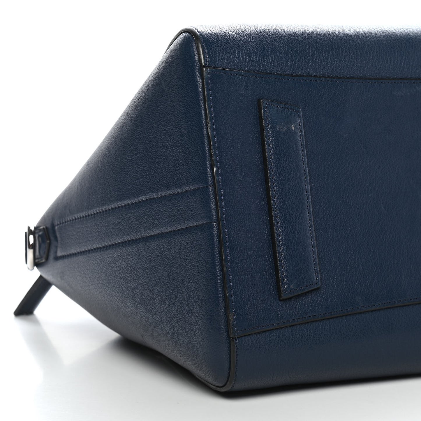 Sugar Goatskin Medium Antigona Navy