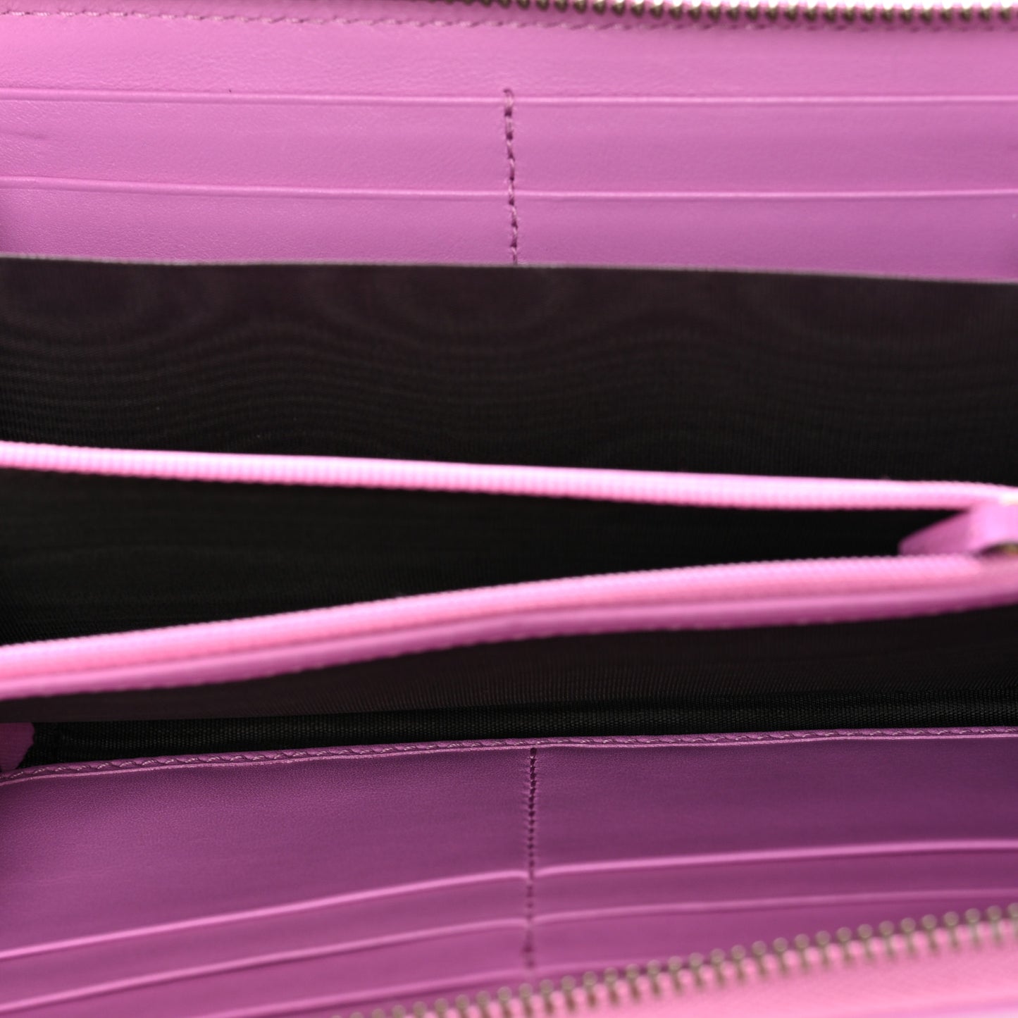 Calfskin Matelasse GG Marmont Zip Around Wallet Pink