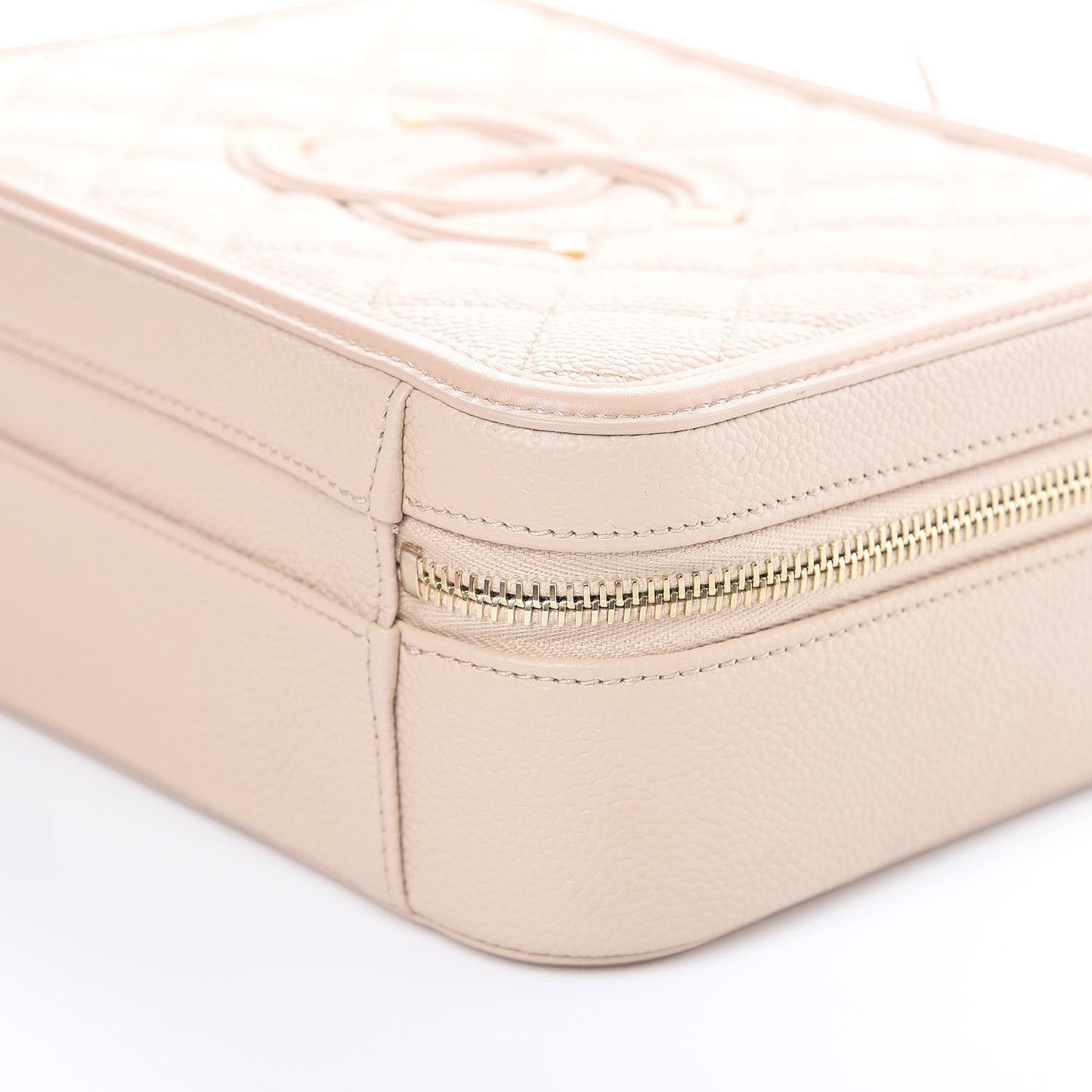 Caviar Quilted Medium CC Filigree Vanity Case Beige