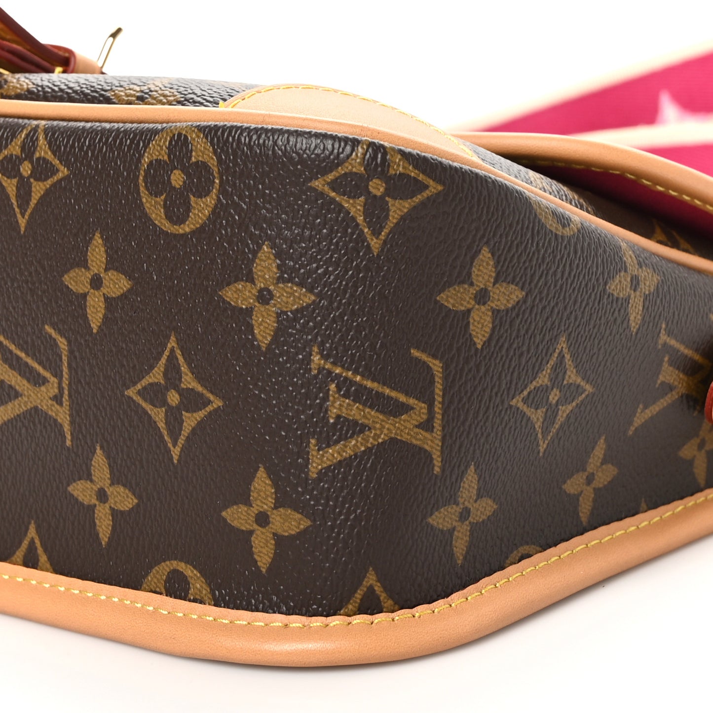 Monogram Diane Fuchsia