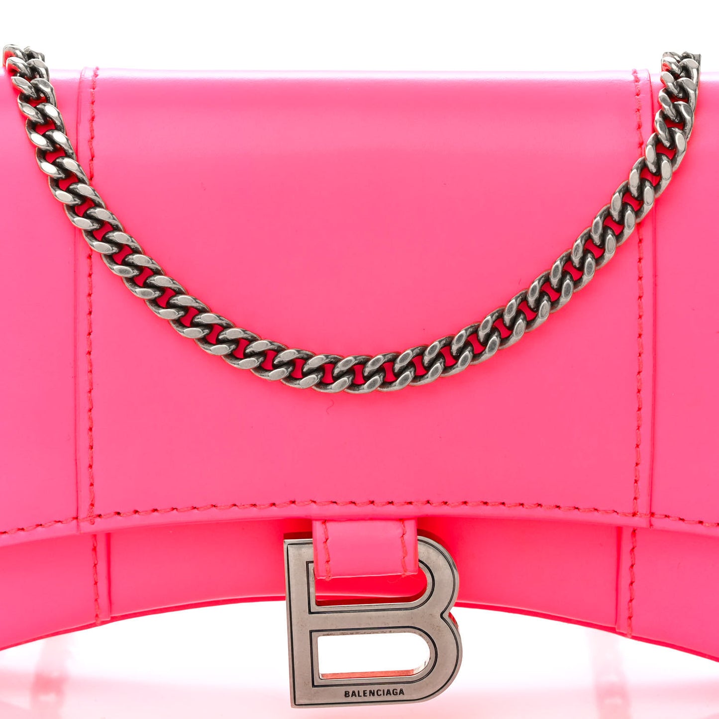 Shiny Box Calfskin XS Hourglass Wallet On Chain Fluo Pink
