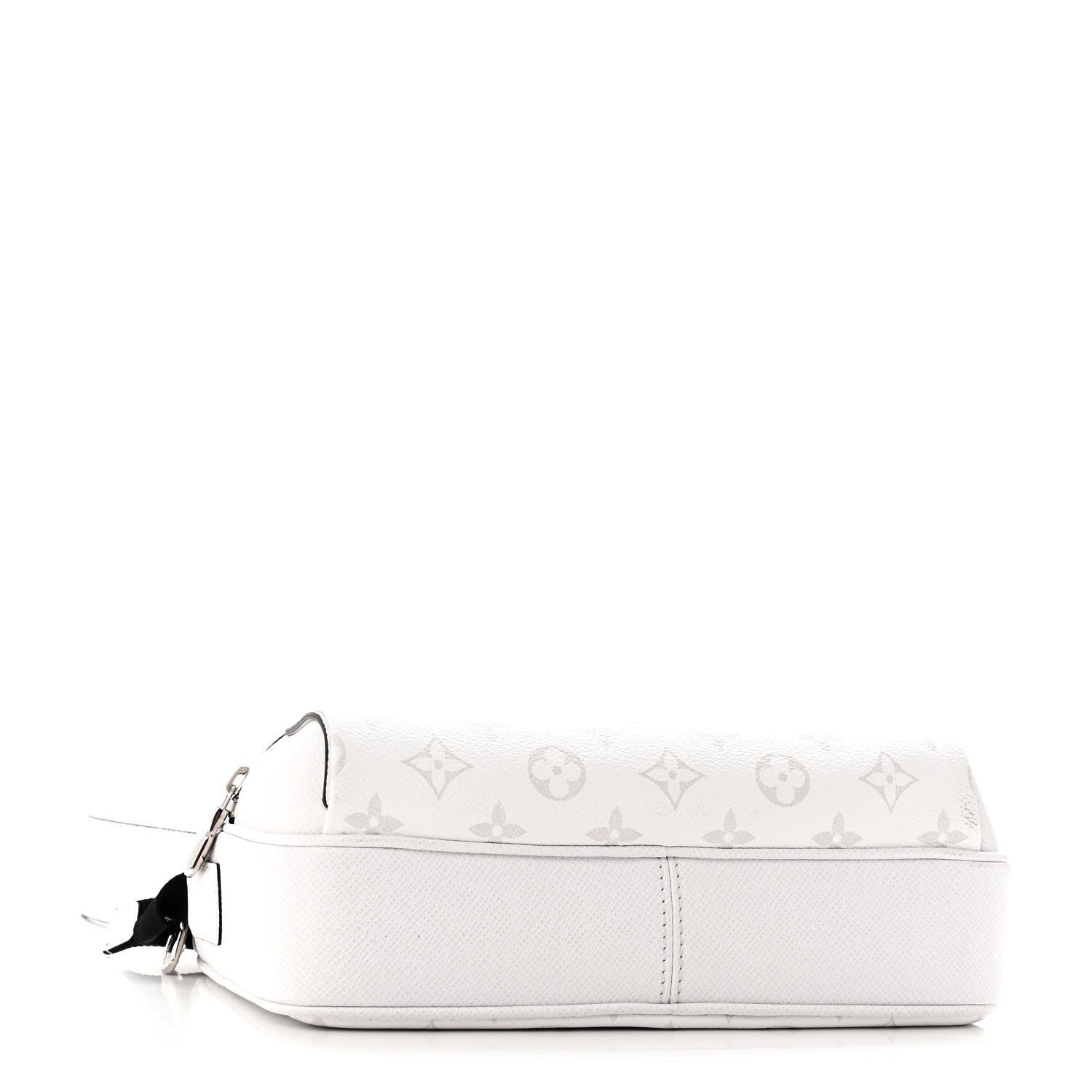 Louis Vuitton Taiga Monogram Outdoor Messenger White 4 of 10