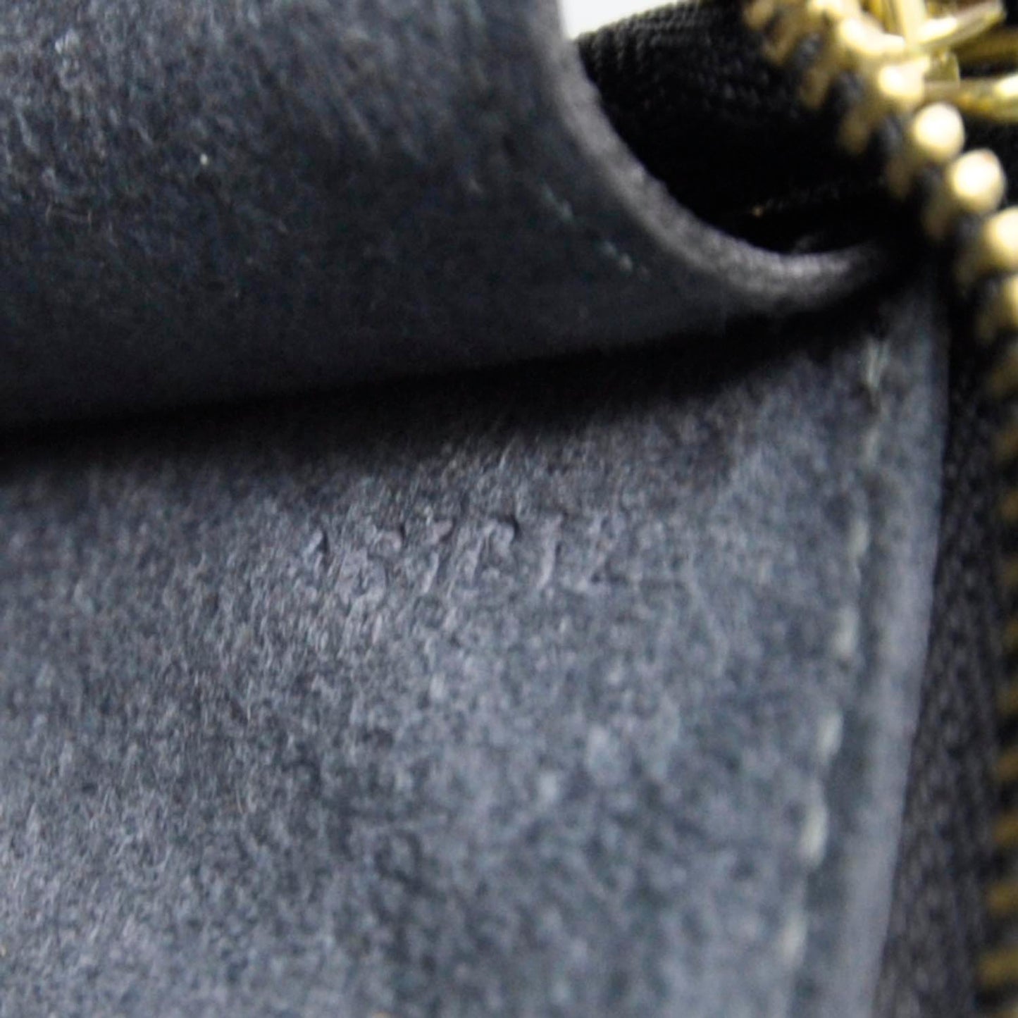 Epi Pochette Accessories 24 Black