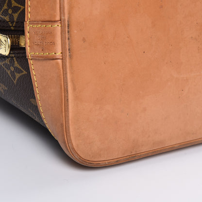 Louis Vuitton Monogram Alma PM 16 of 21