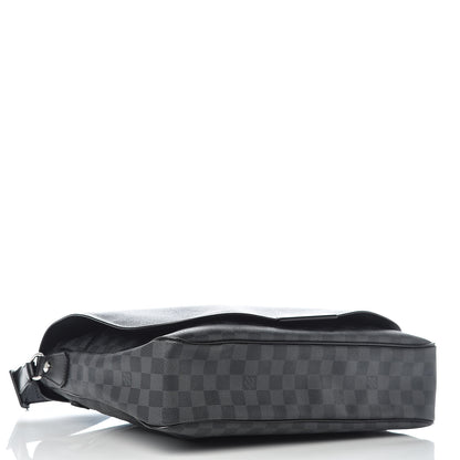 Louis Vuitton Damier Graphite Daniel GM 4 of 9