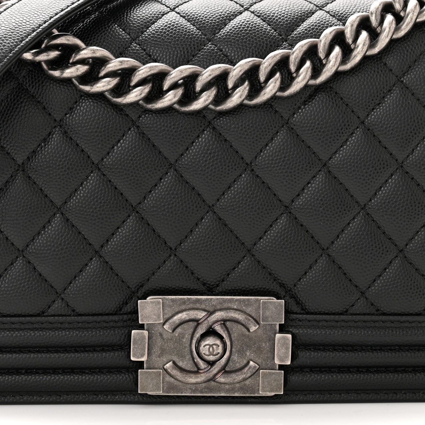 Caviar Quilted Medium Boy Flap Black