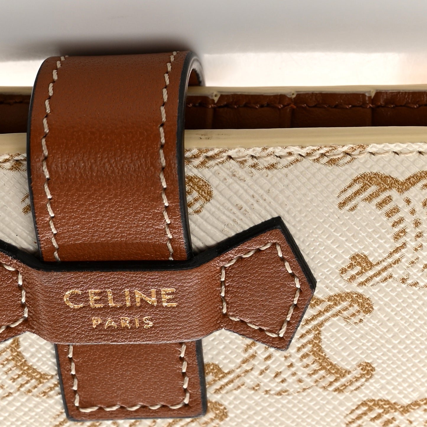 Canvas Triomphe Medium Strap Wallet White