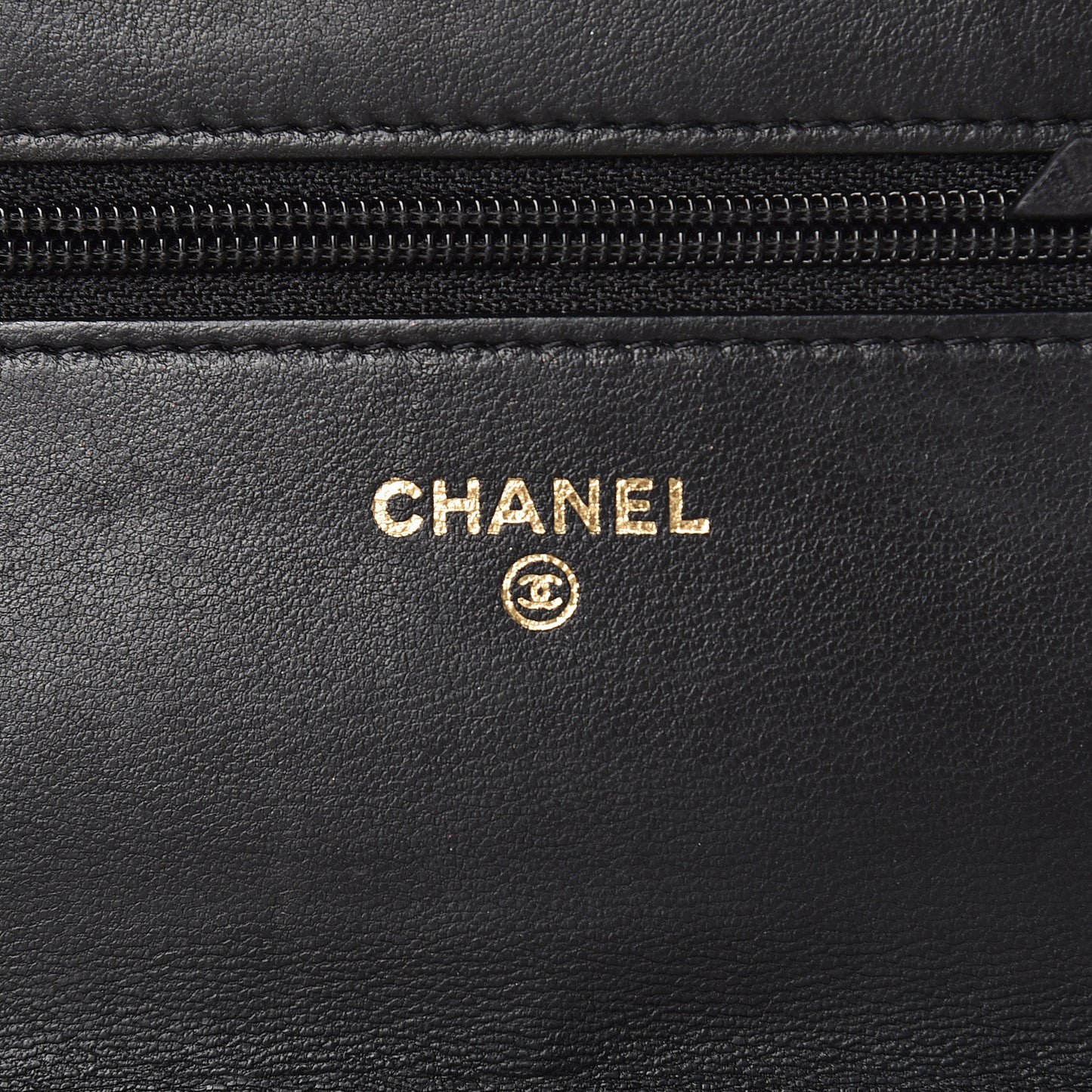 Lambskin Quilted Golden Class Wallet on Chain WOC Black