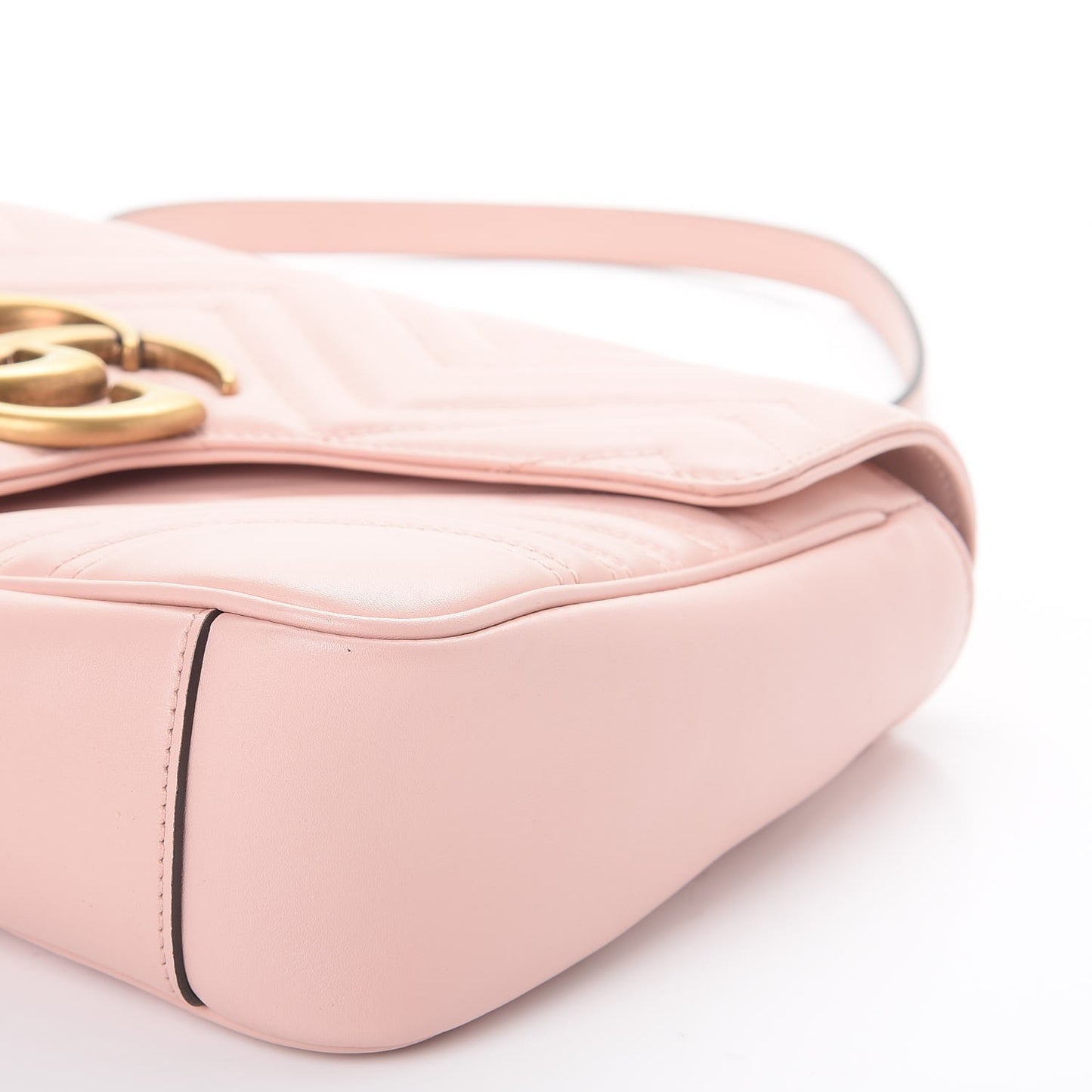 Calfskin Matelasse Medium GG Marmont Shoulder Bag Perfect Pink