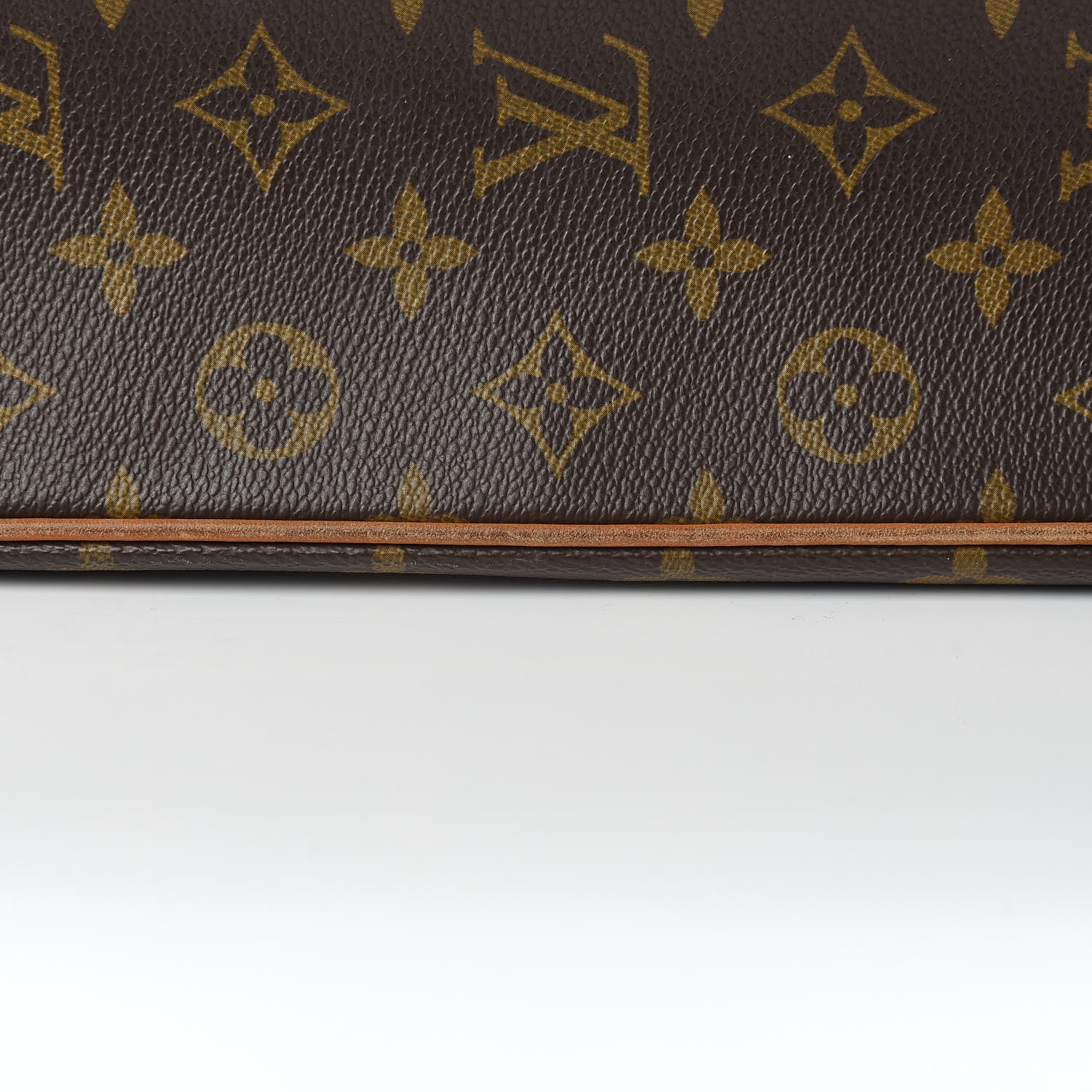 Louis Vuitton Monogram Multipli-Cite 13 of 19