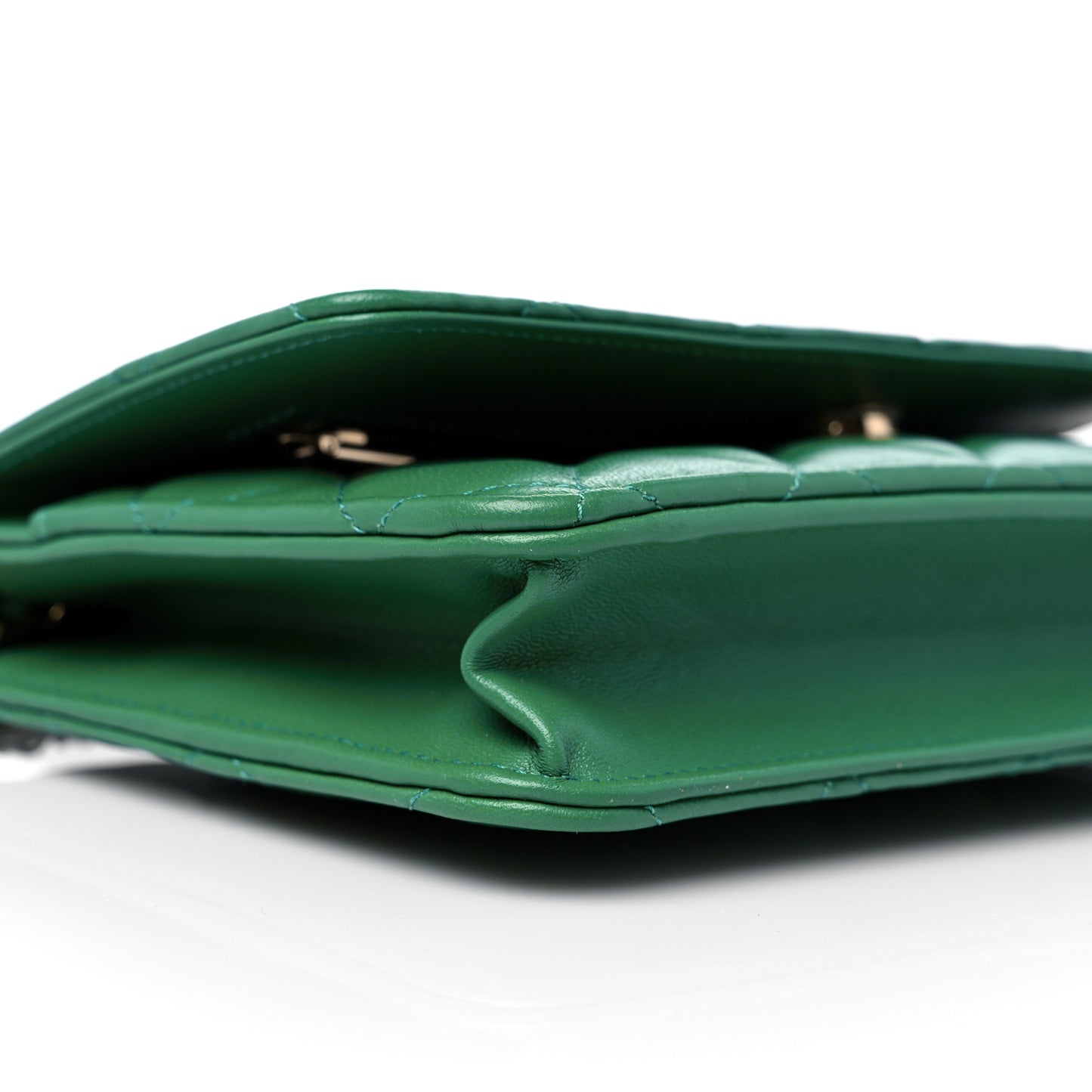 Lambskin Quilted Wallet On Chain WOC Green