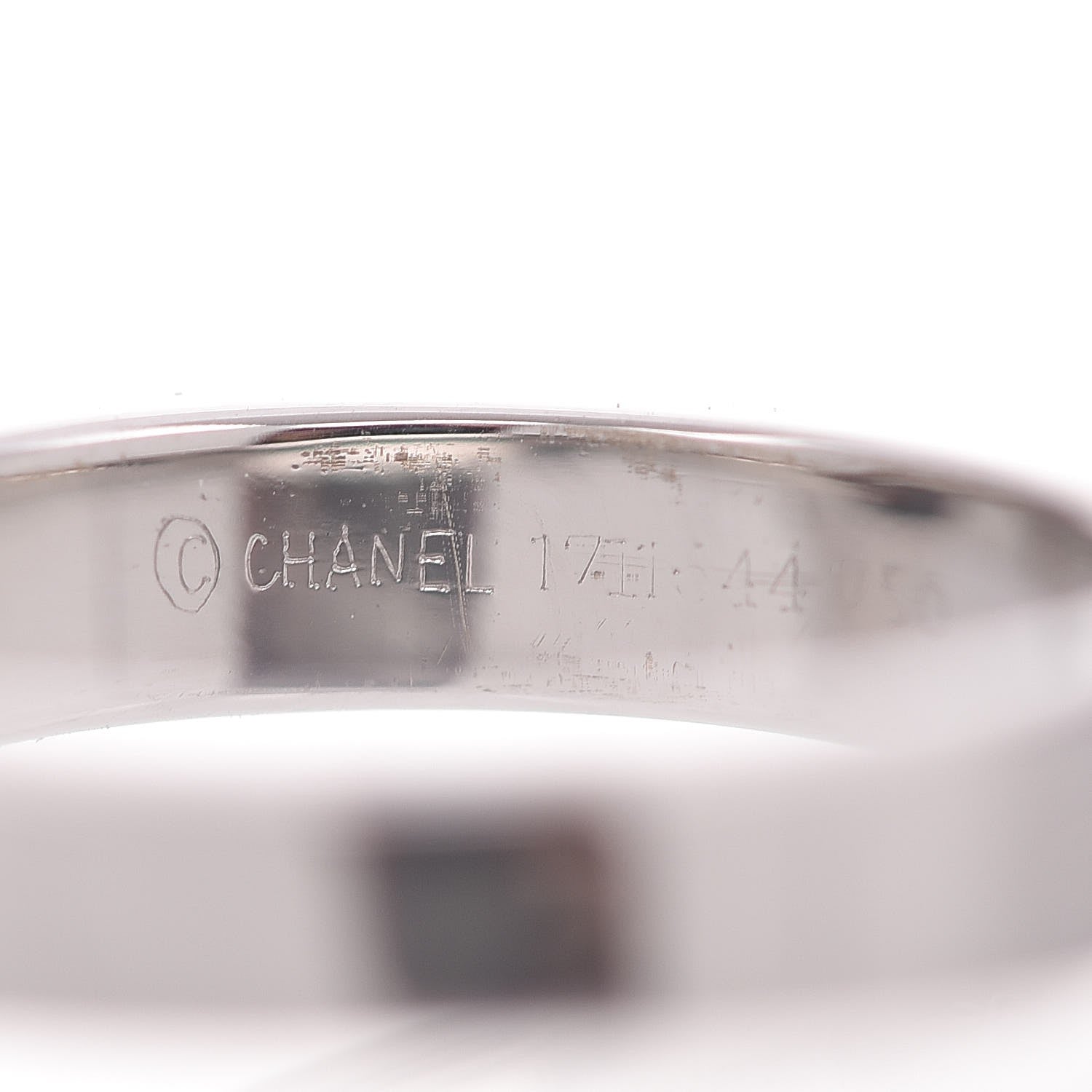 Chanel 18K White Gold Diamond Camellia Ring 48 4.5 5 of 5