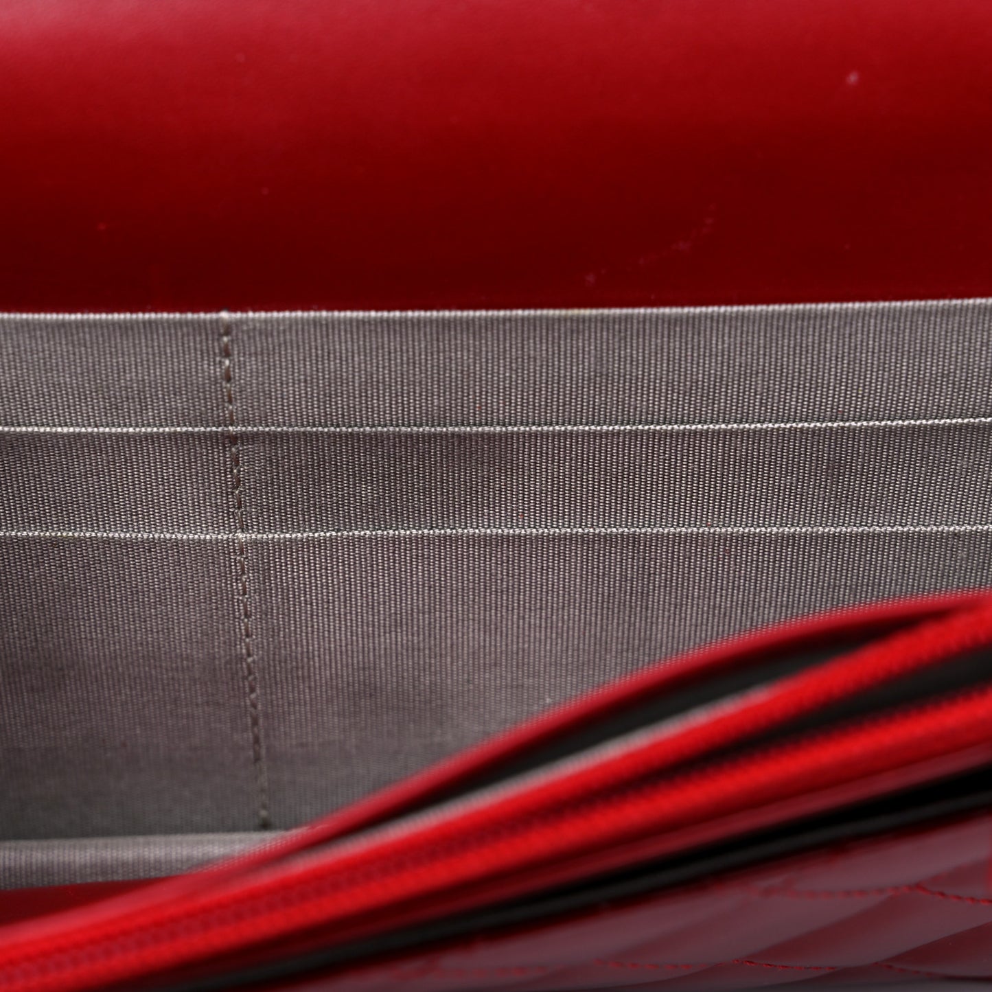 Patent Quilted Brilliant Wallet On Chain WOC Red