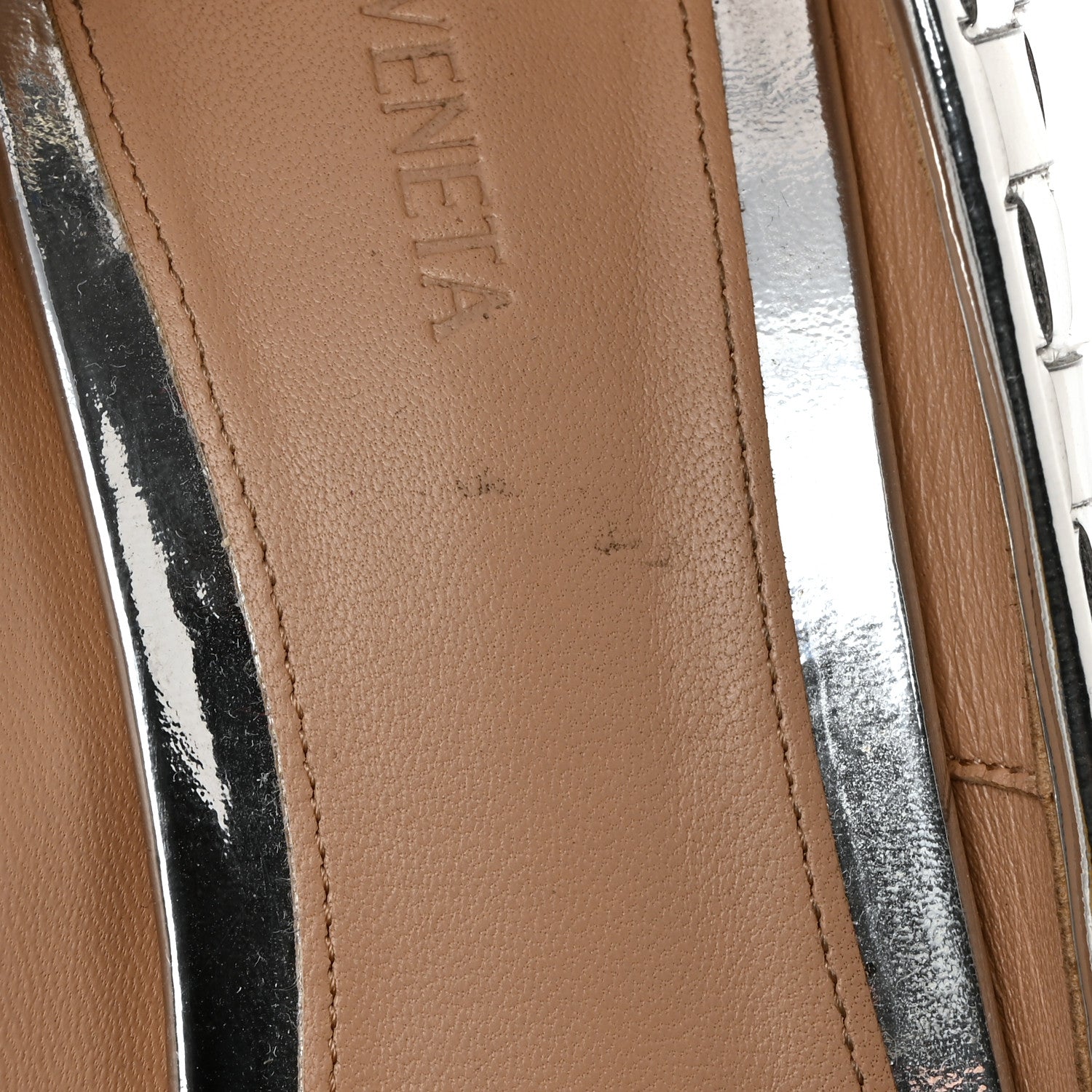 Bottega Veneta Metallic Nappa Intrecciato Comet Pumps 40 Silver 8 of 9