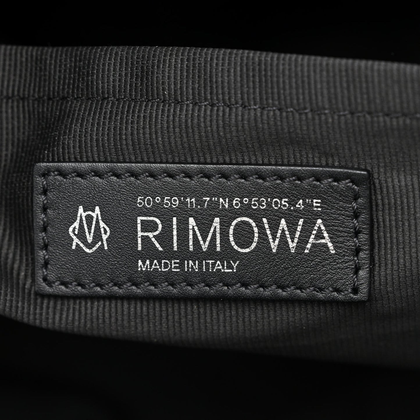 Canvas Never Still Weekender Bag Black