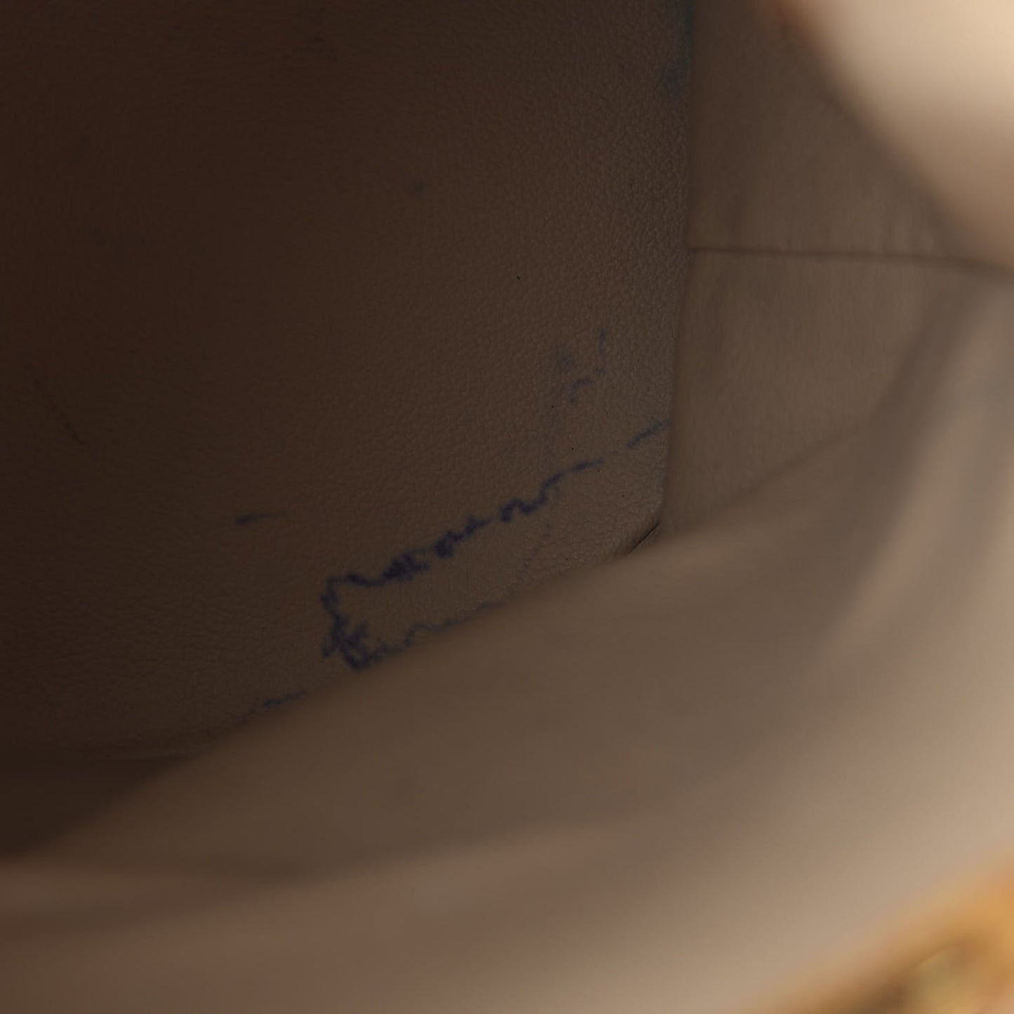 Monogram Bucket 27