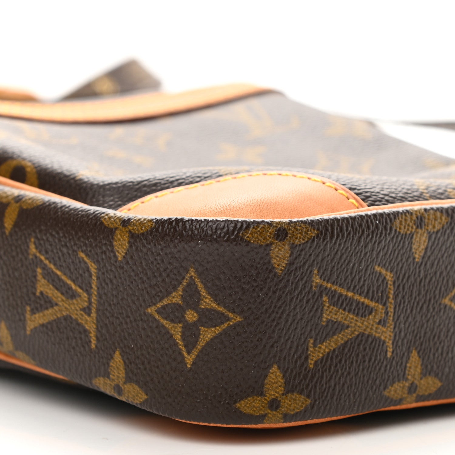 Louis Vuitton Monogram Danube 21 8 of 10